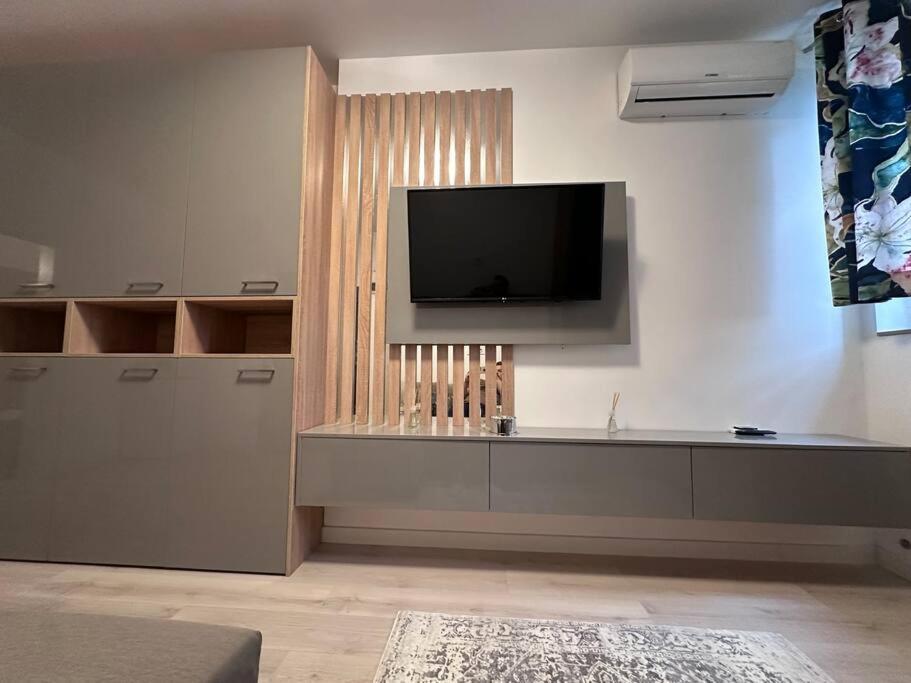 Cozy 1 Bedroom Apartment! Apartment *