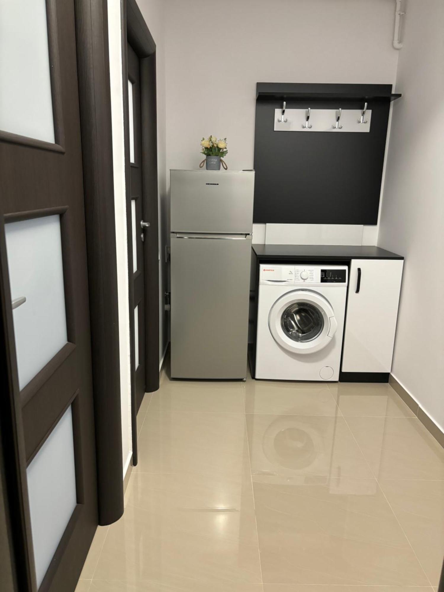 Celine Confort N. D. Cocea Bucureşti