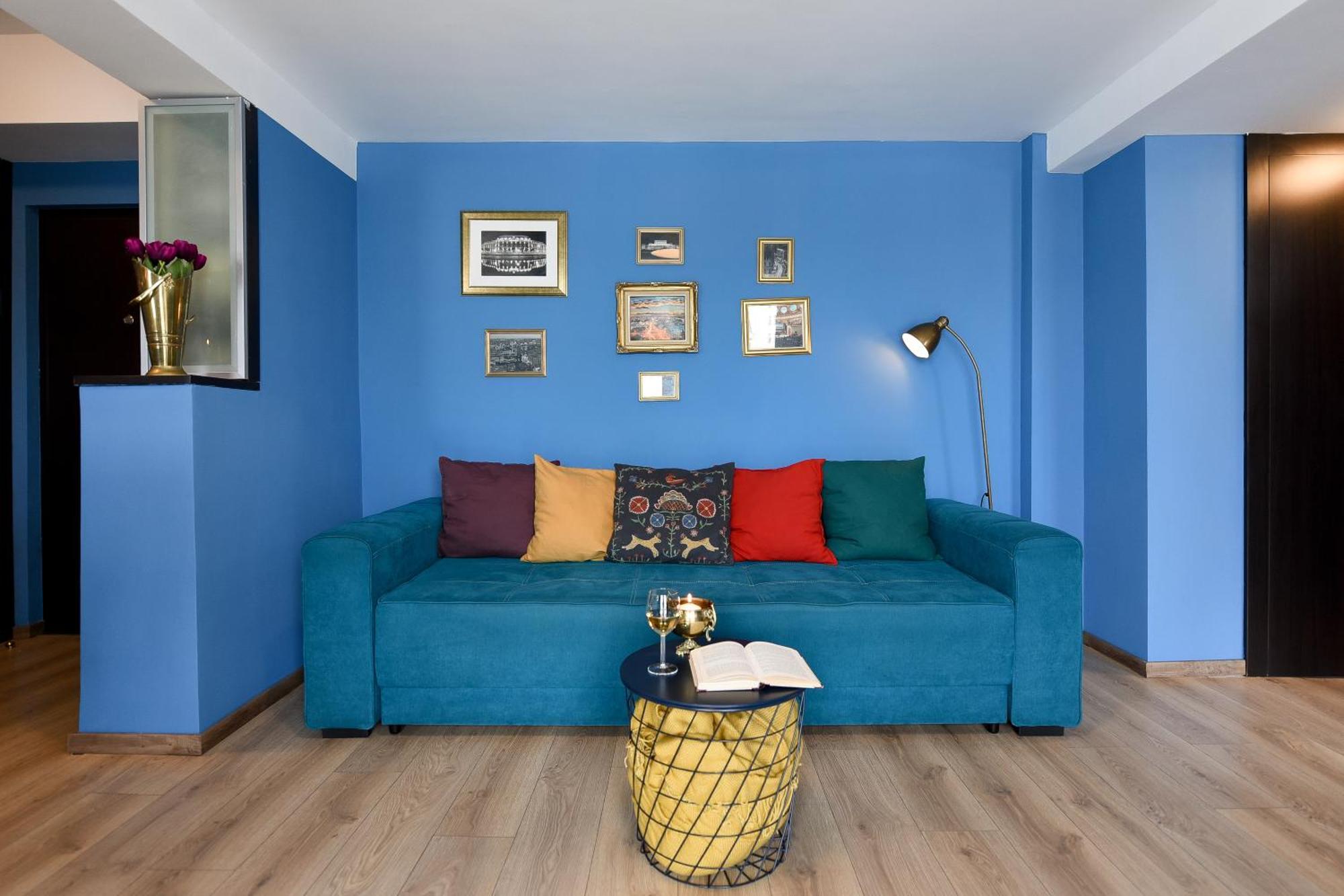 Apartment City-centric Comfort: 1-bedroom Near Military Circle *
