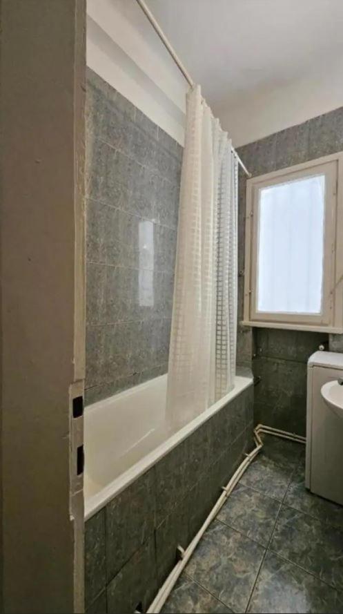Universitate Apartament Bucureşti