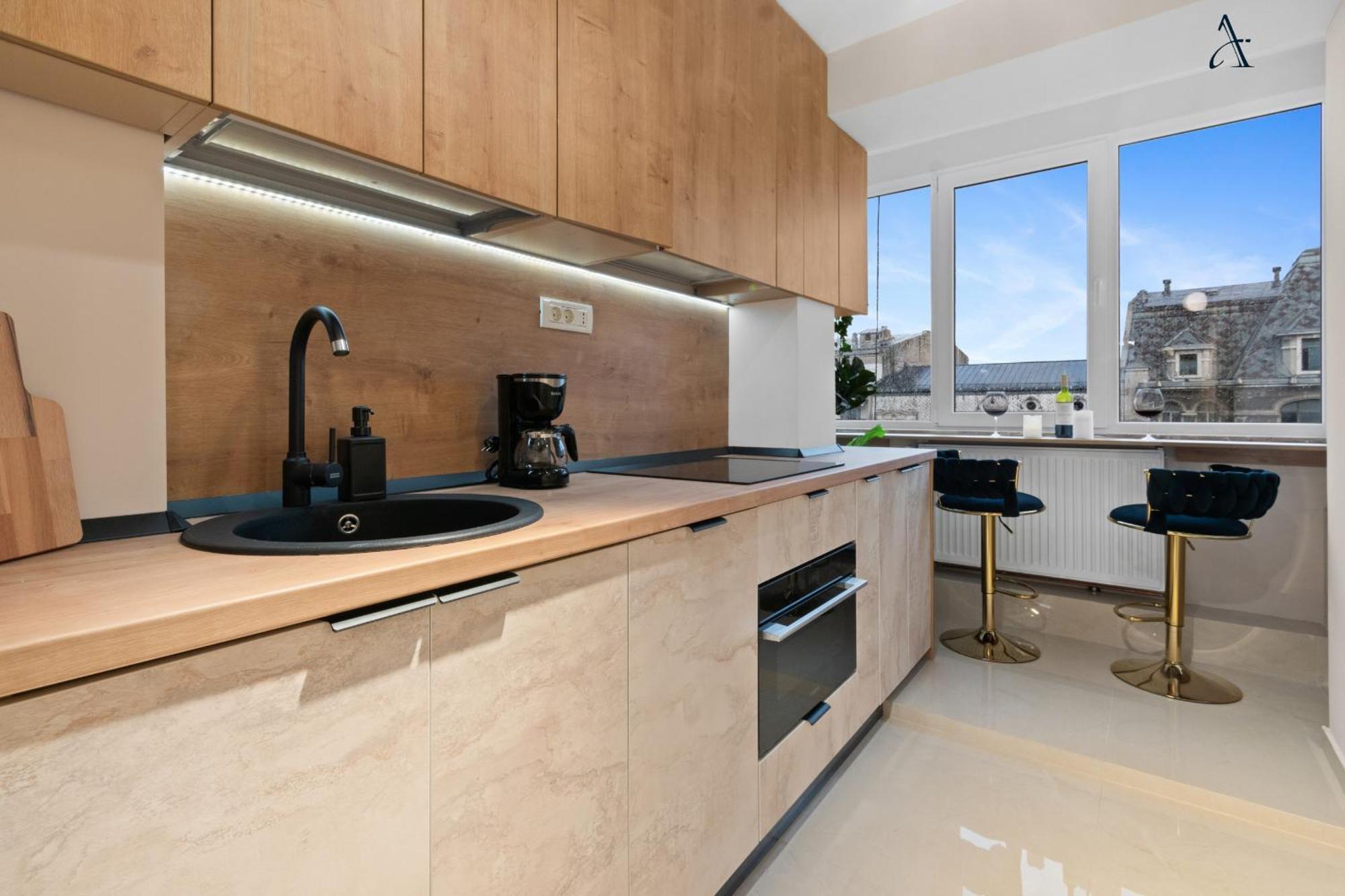 Rentforcomfort Penthouse Romana * Bucharest