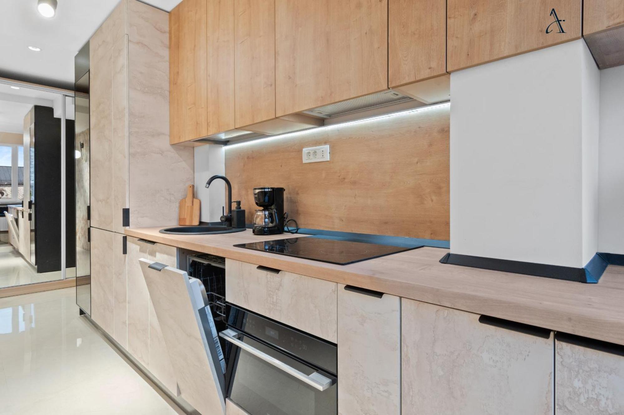 Rentforcomfort Penthouse Romana Apartment