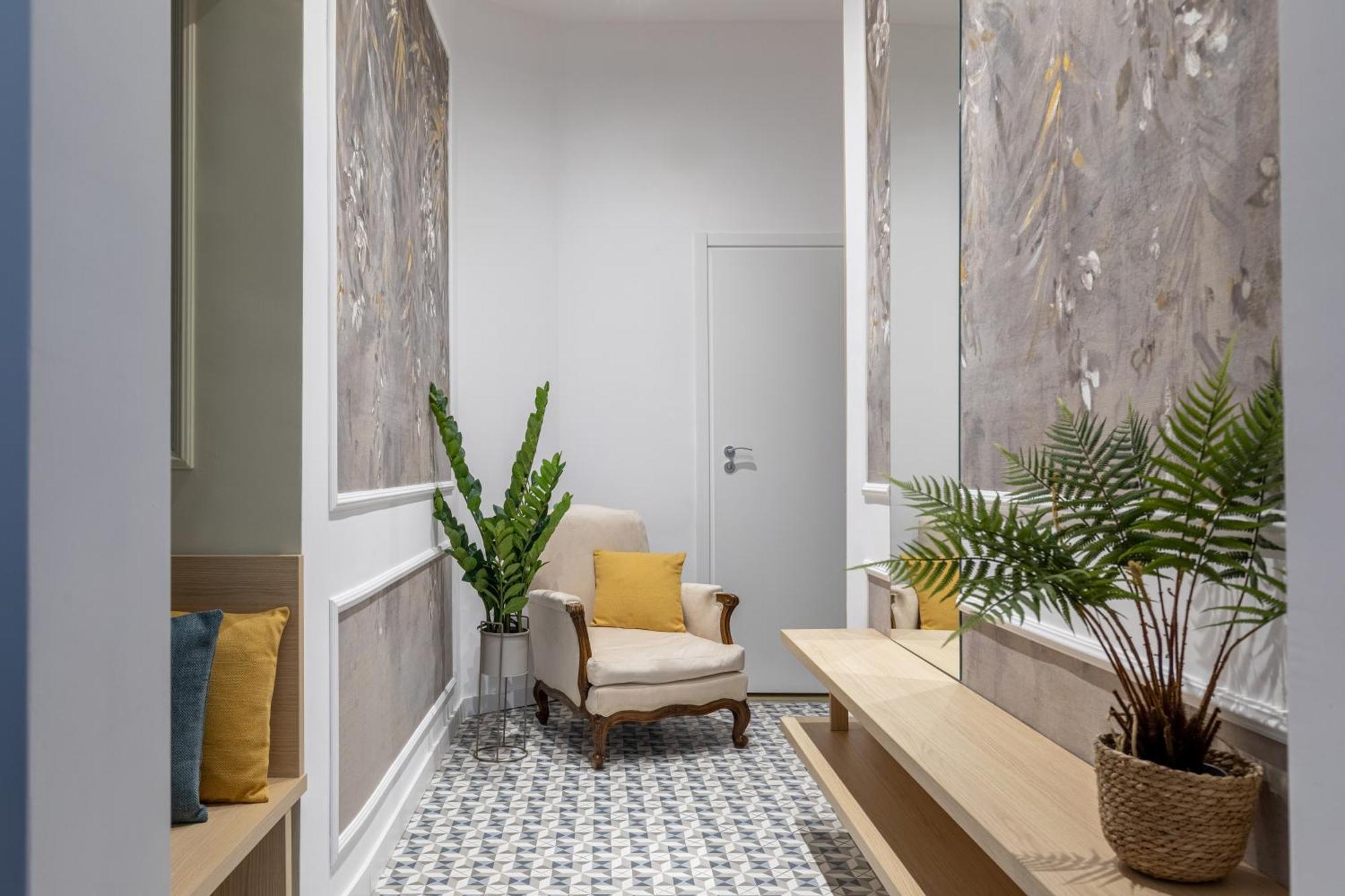 Holt Luxury Piata Romana 2br Urban Sanctuary * Bucharest