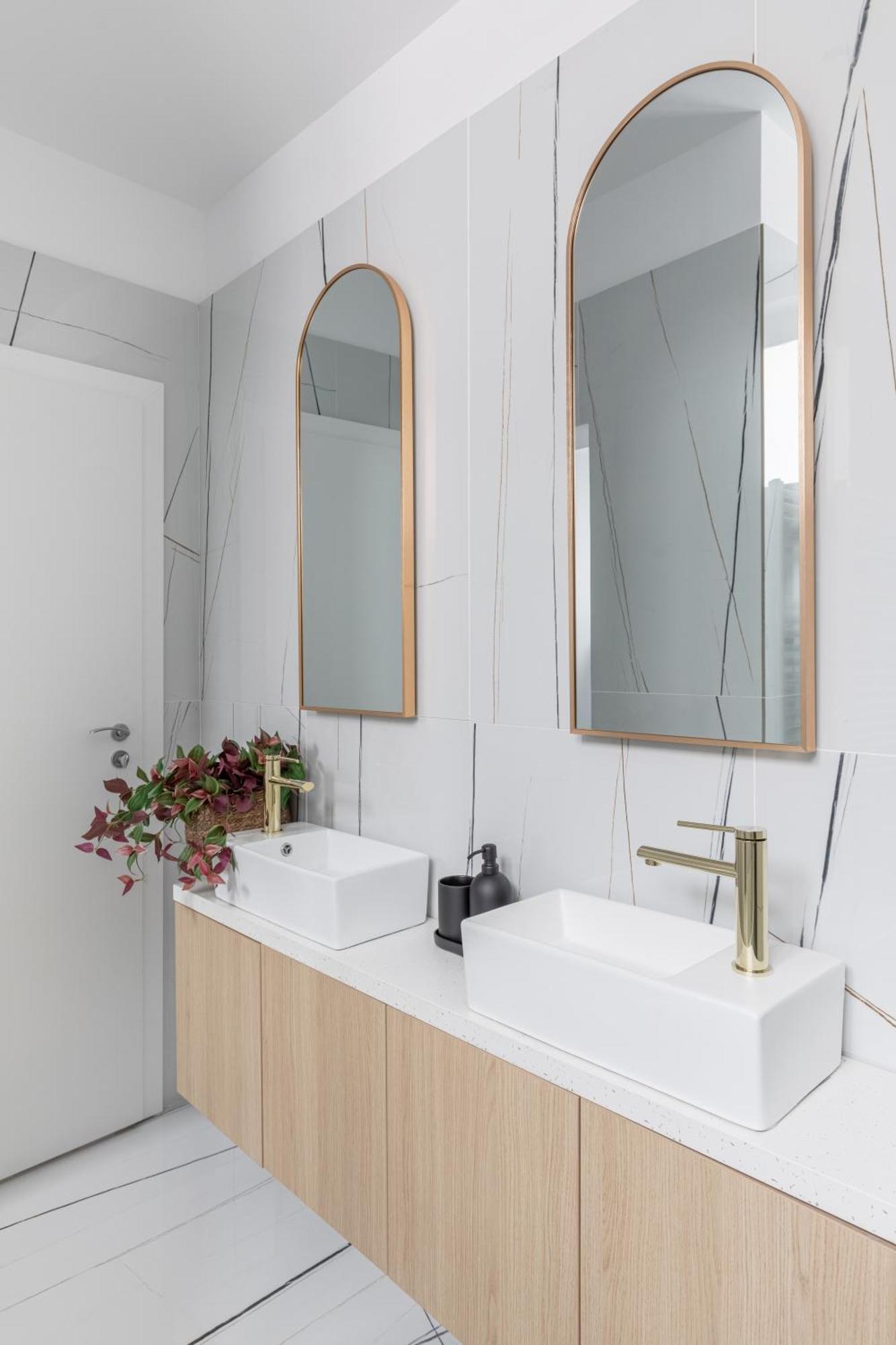 Apartment Holt Luxury Piata Romana 2br Urban Sanctuary