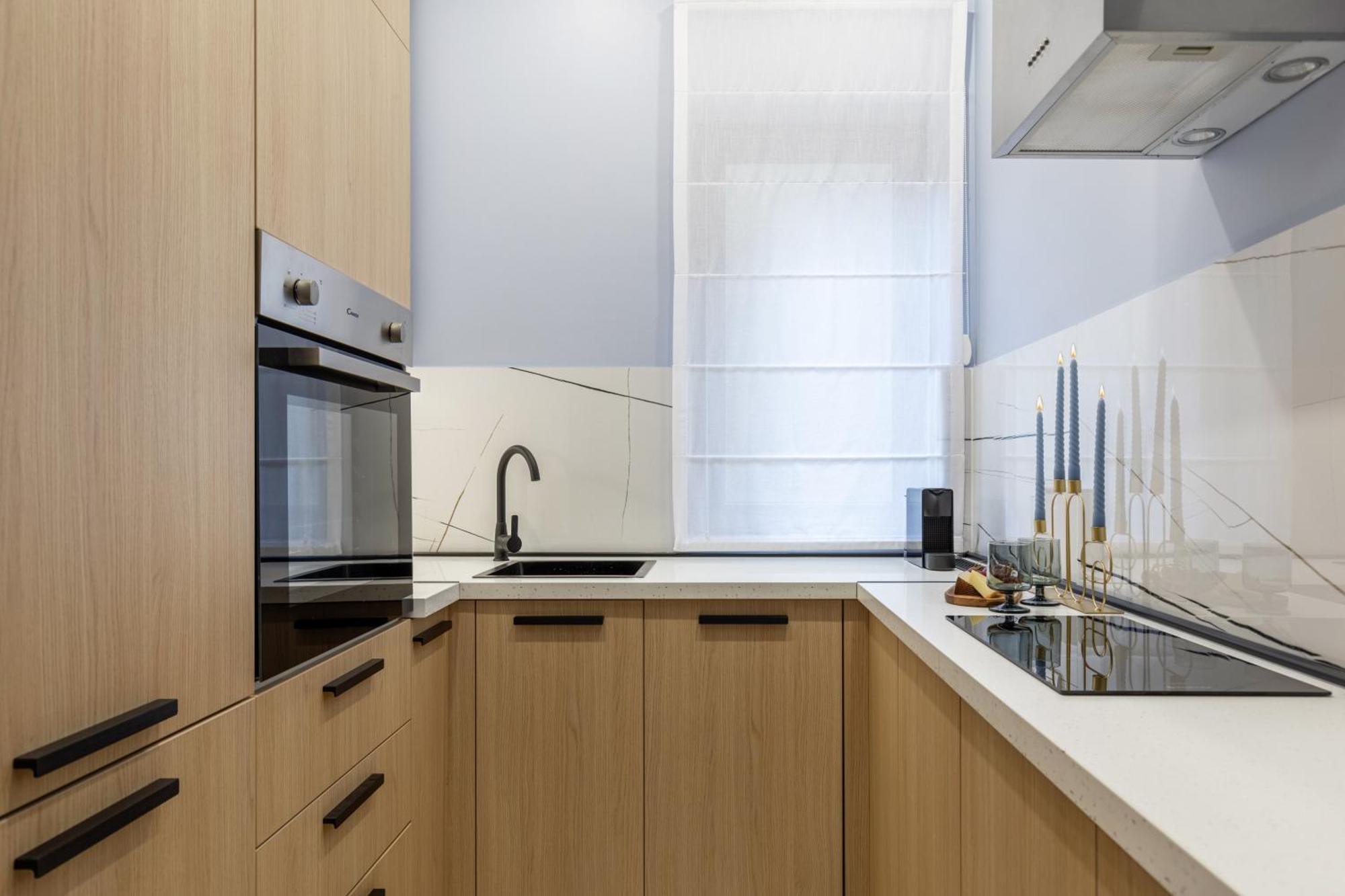 Apartment Holt Luxury Piata Romana 2br Urban Sanctuary Bucharest