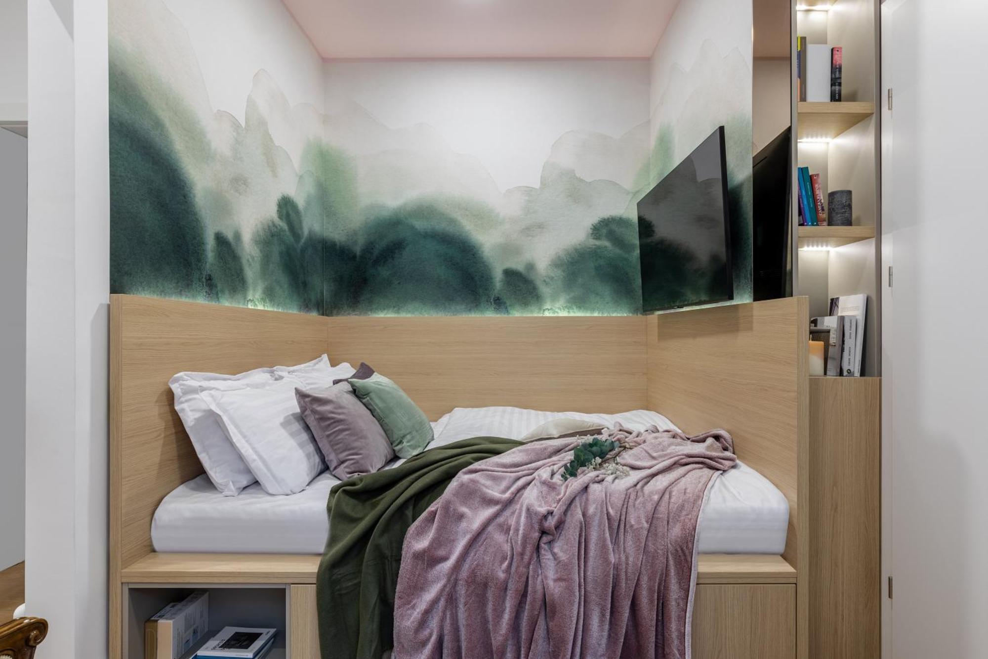 Holt Luxury Piata Romana 2br Urban Sanctuary Apartment Bucharest