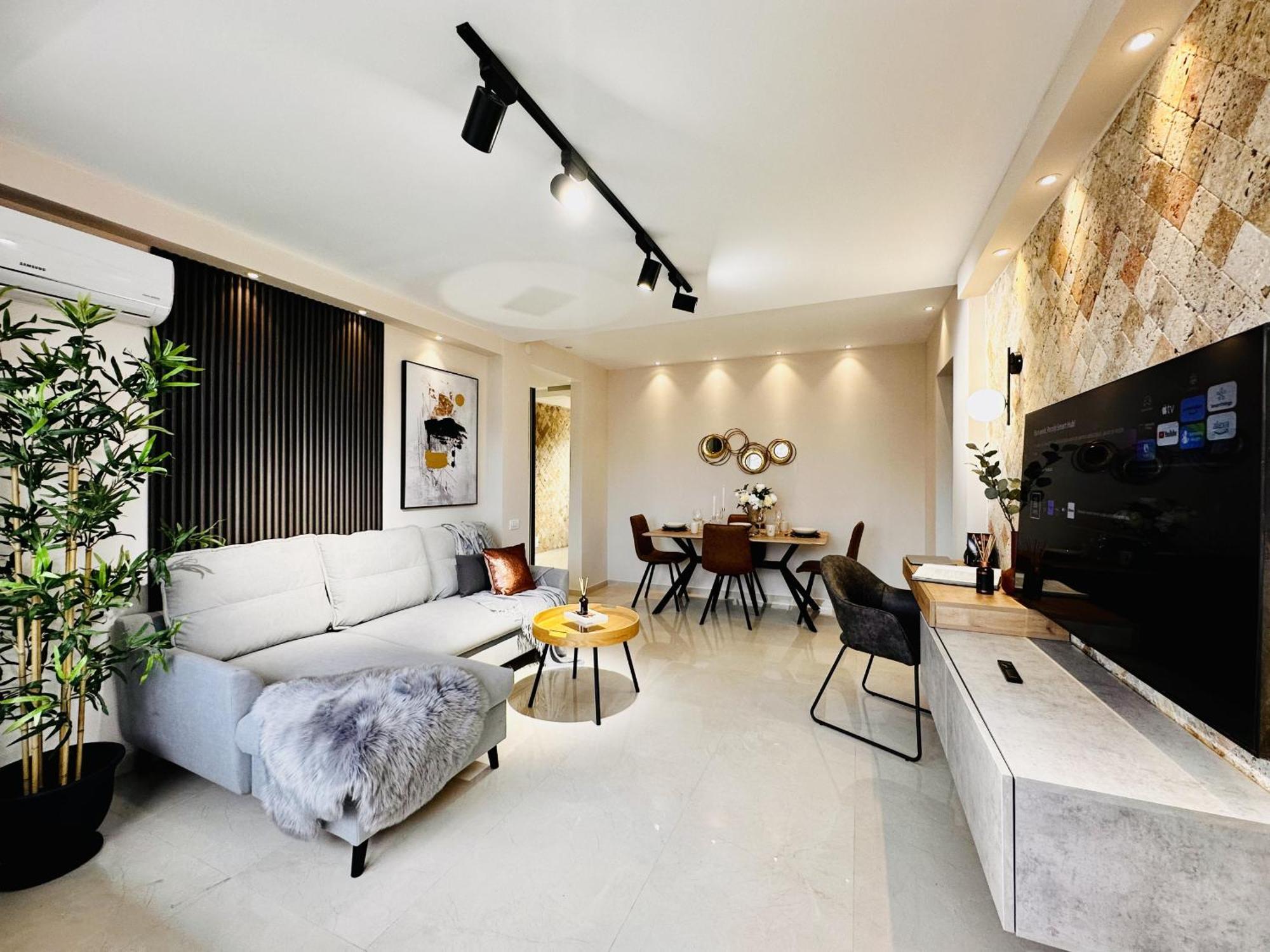 Rentforcomfort Penthouse Romana *