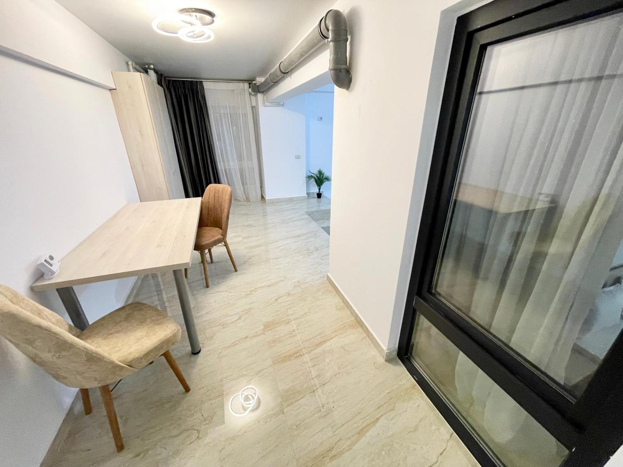 Adress Ad25 * Bucharest