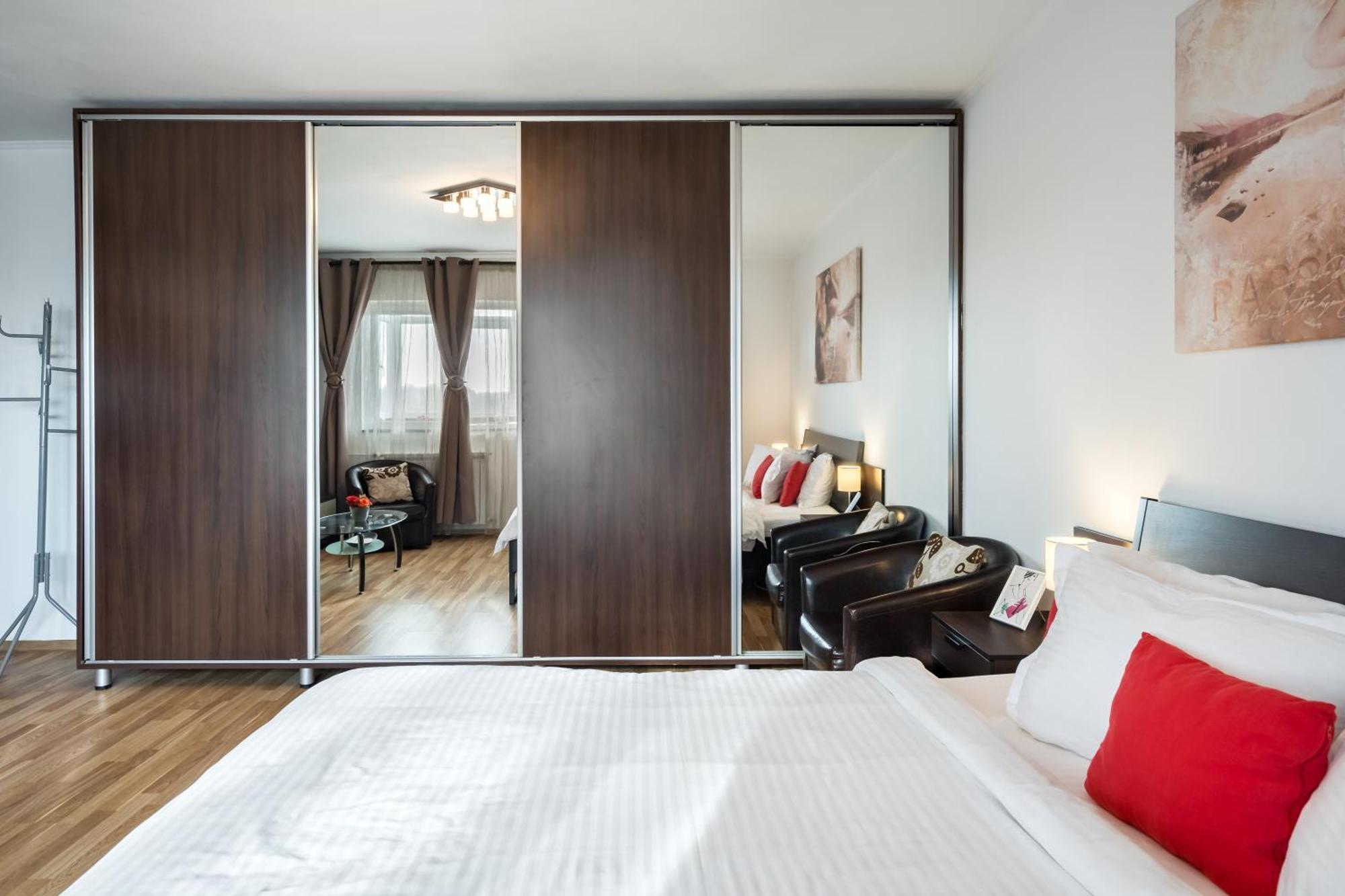 37 By Mrg * Bucharest