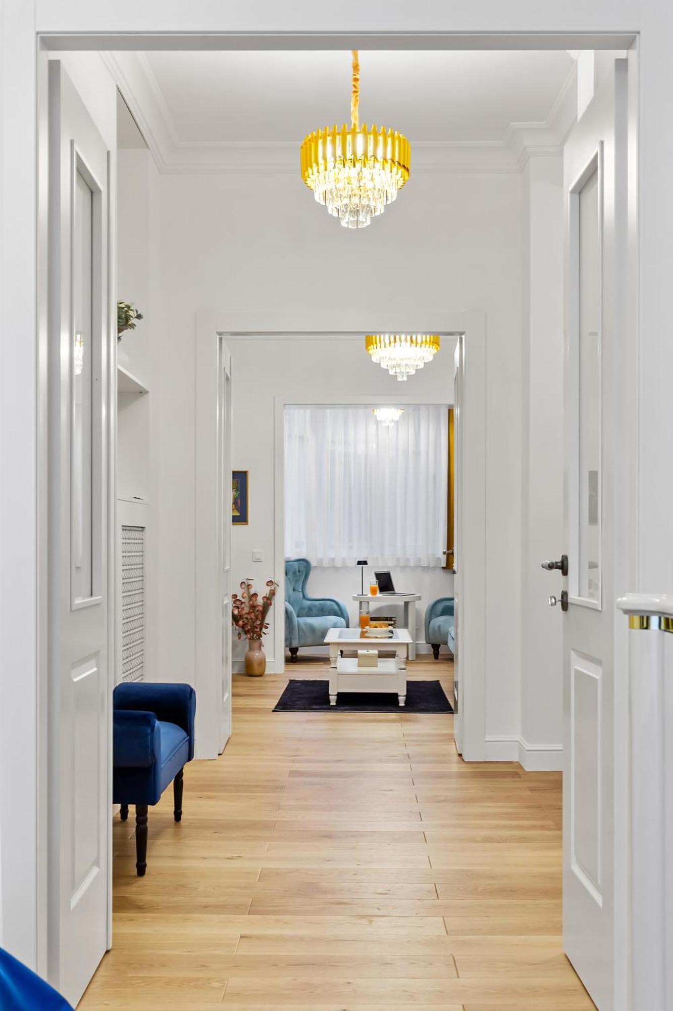- Rafinament Arhitectural - Blocul Wilson Apartment