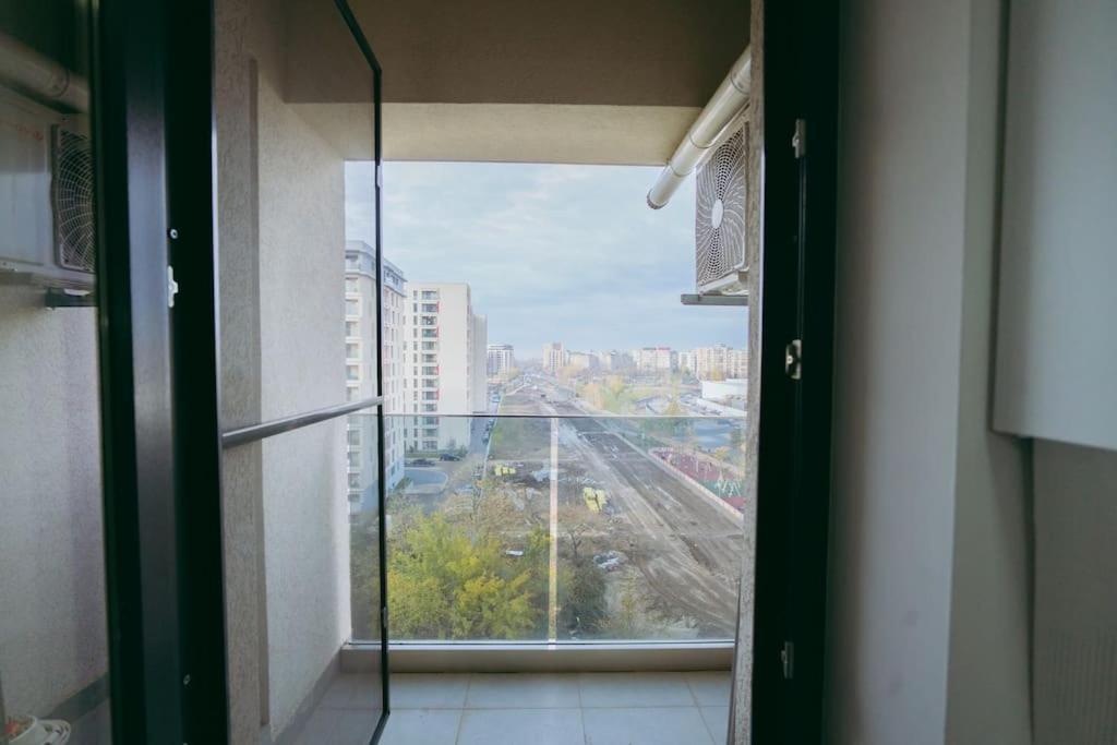Plaza View Apartment Bucharest