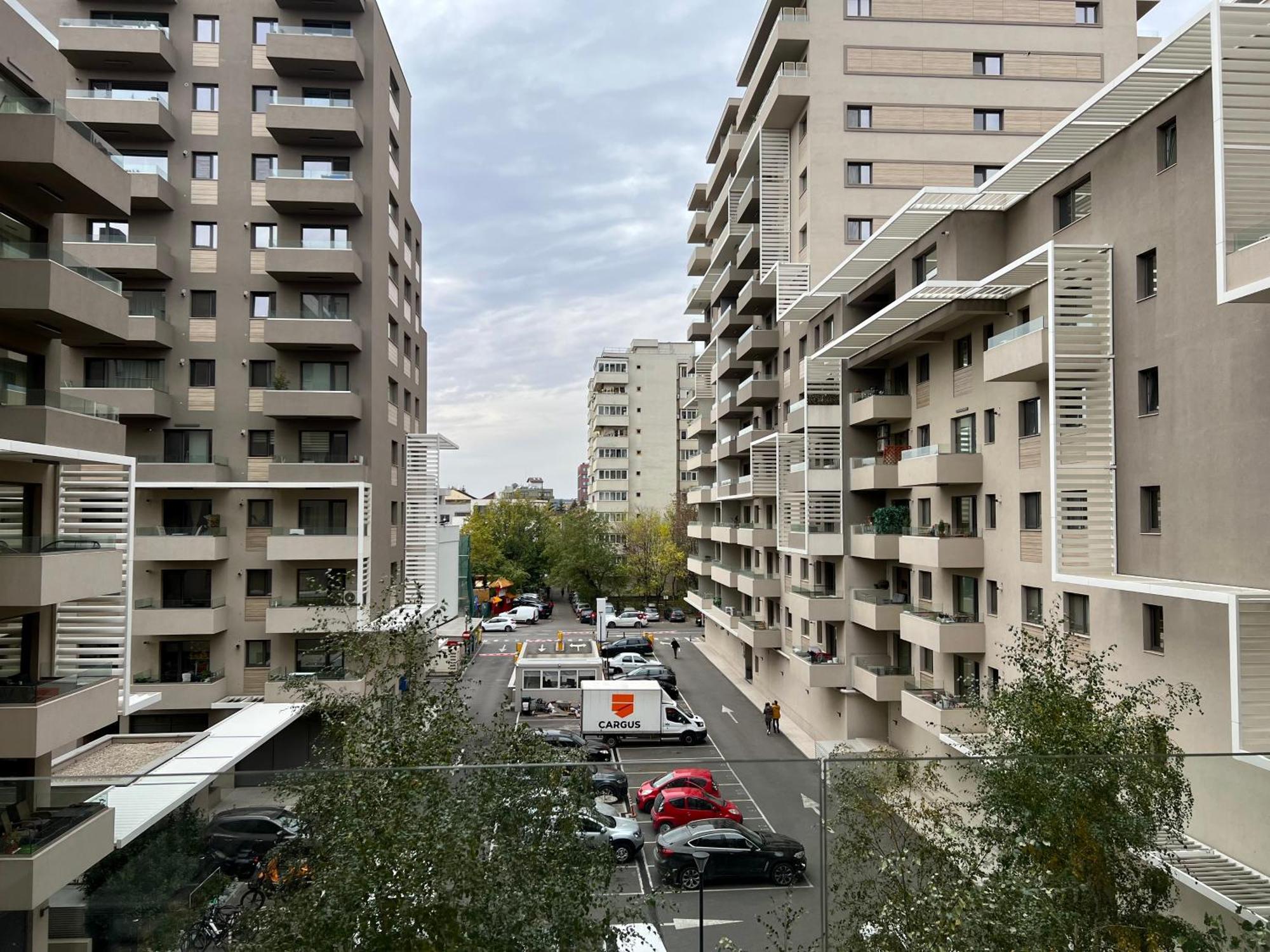 Apartment C-entral With Private Parking Bucharest