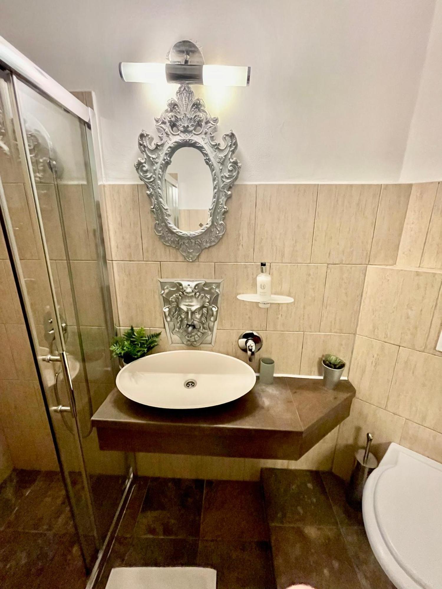 Baroq Central City Apartment Apartamento *