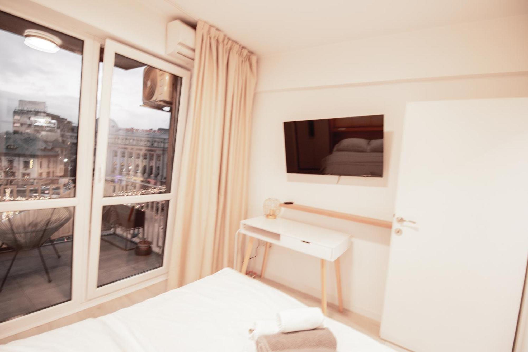 Apartment Piata Romana, Two Bedrooms