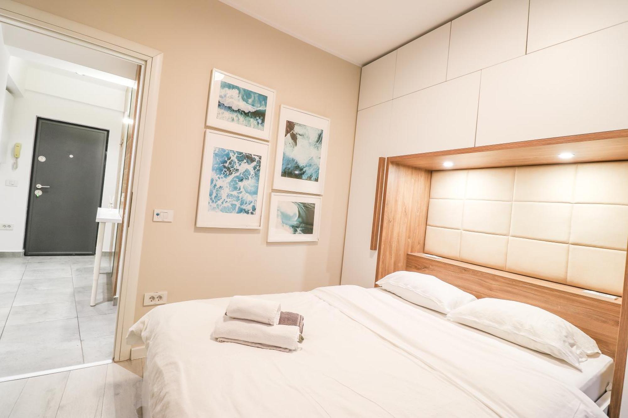 Piata Romana, Two Bedrooms Apartament *