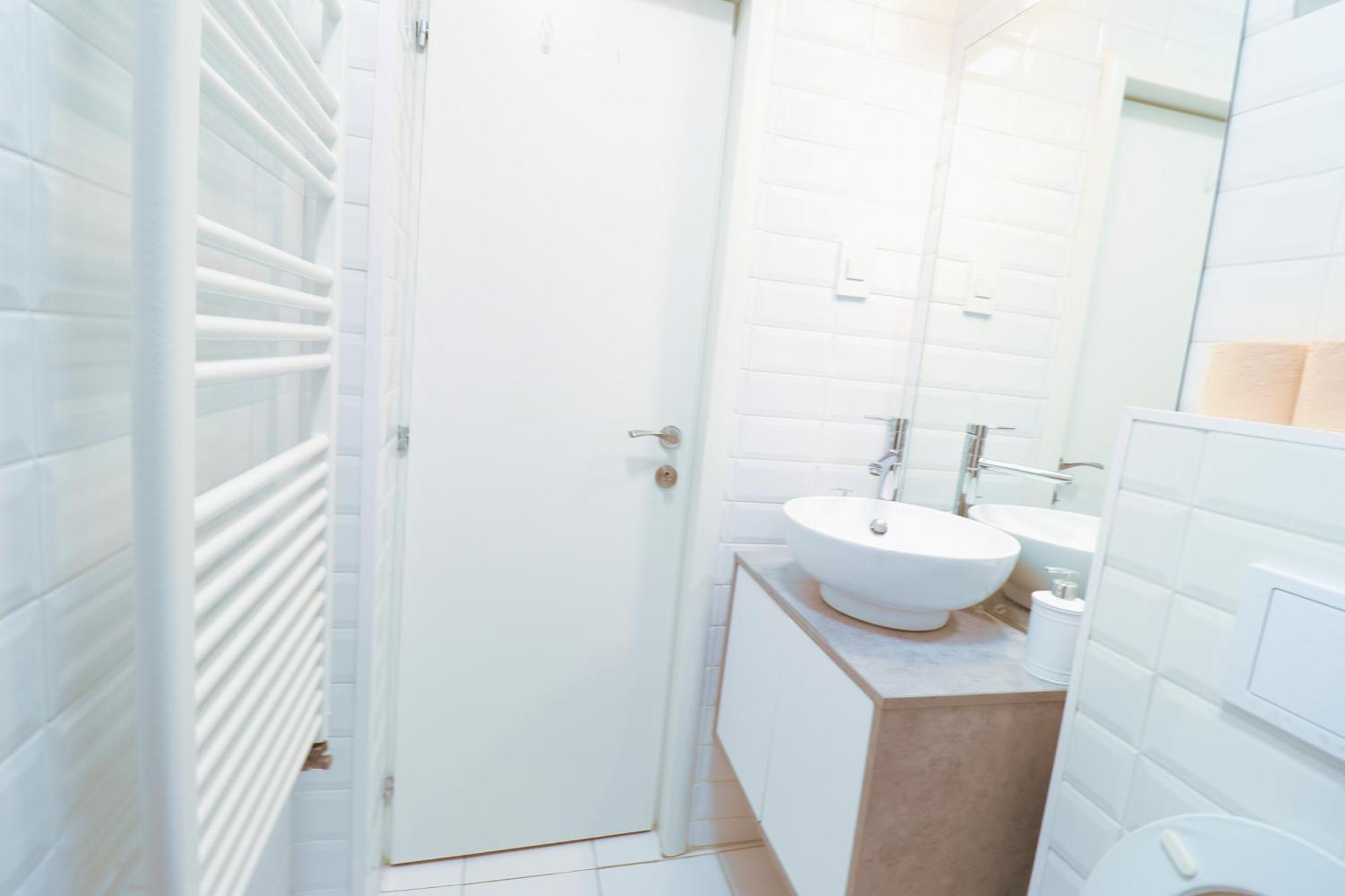 Piata Romana, Two Bedrooms Apartment *