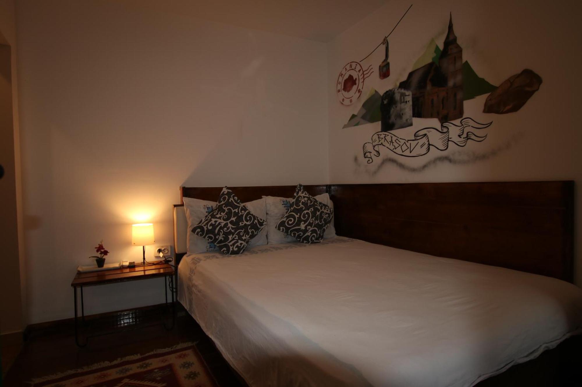 Duo Caffe Baneasa Bed & Breakfast