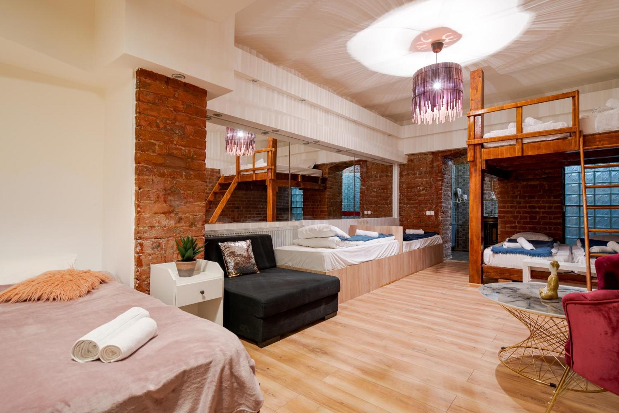 Play Loft Apartment