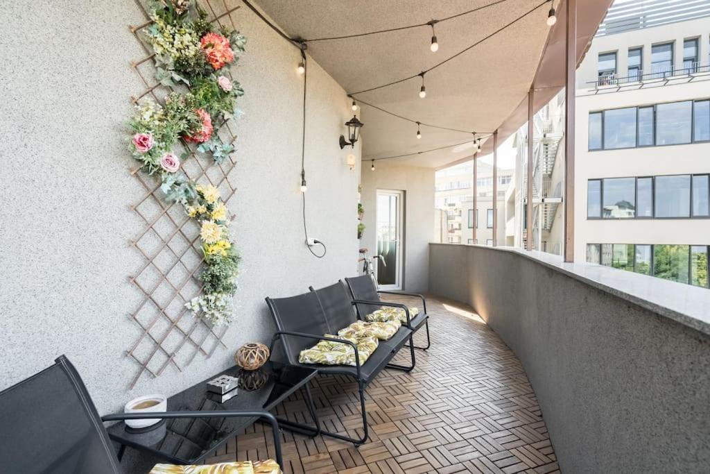 Intercontinental - Massage Terrace Fireplace Apartment Bucharest