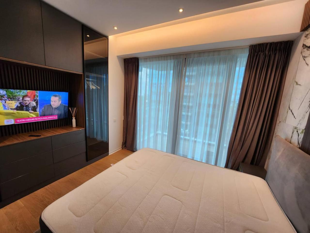 One Floreasca Near Park Luxury Apartment Bucharest