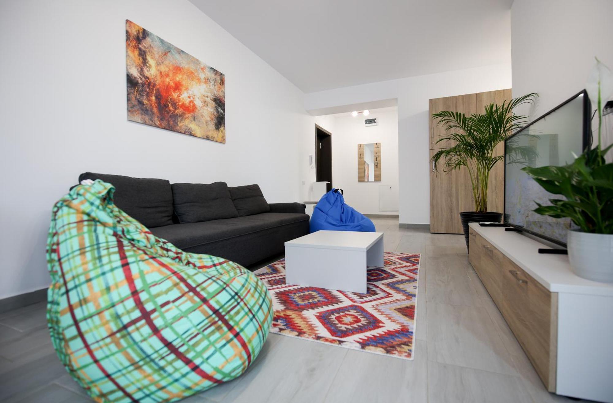 Apartament Vitan Oasis ---free Secured Private Parking---self Check-in--