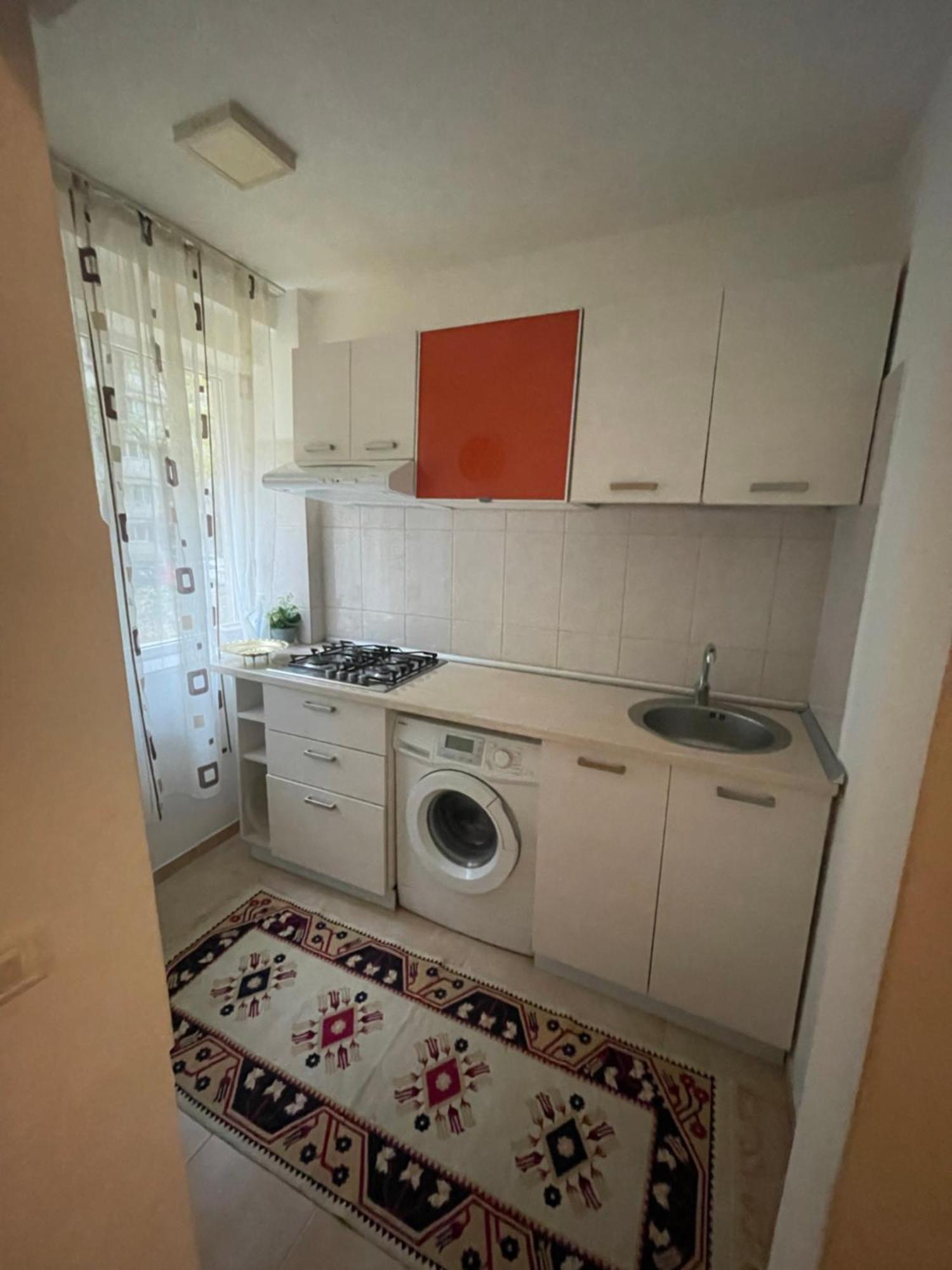 Garsoniera Single 19 Apartment *