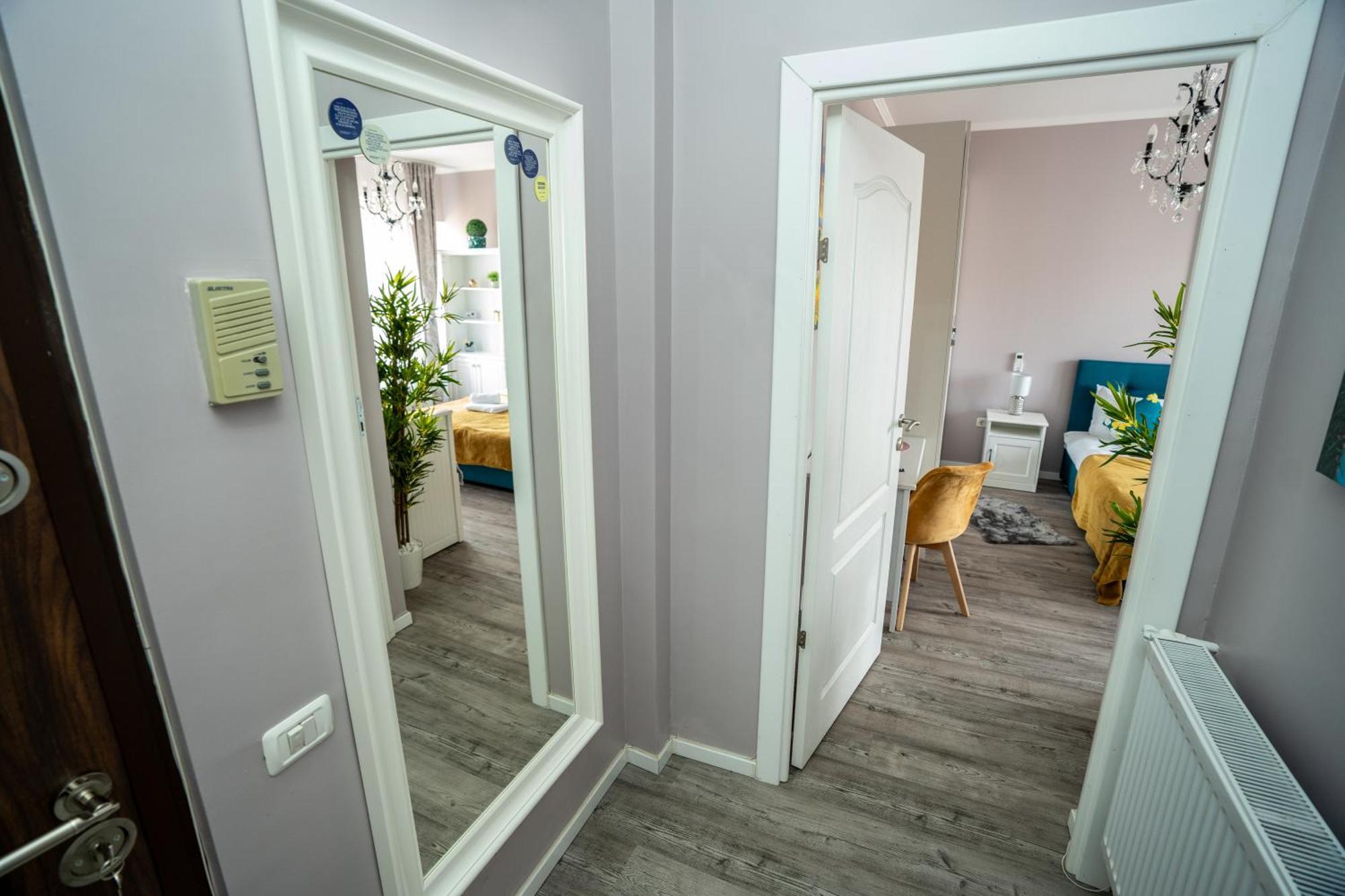 Apartament Chic Old Center - Ivo19 *