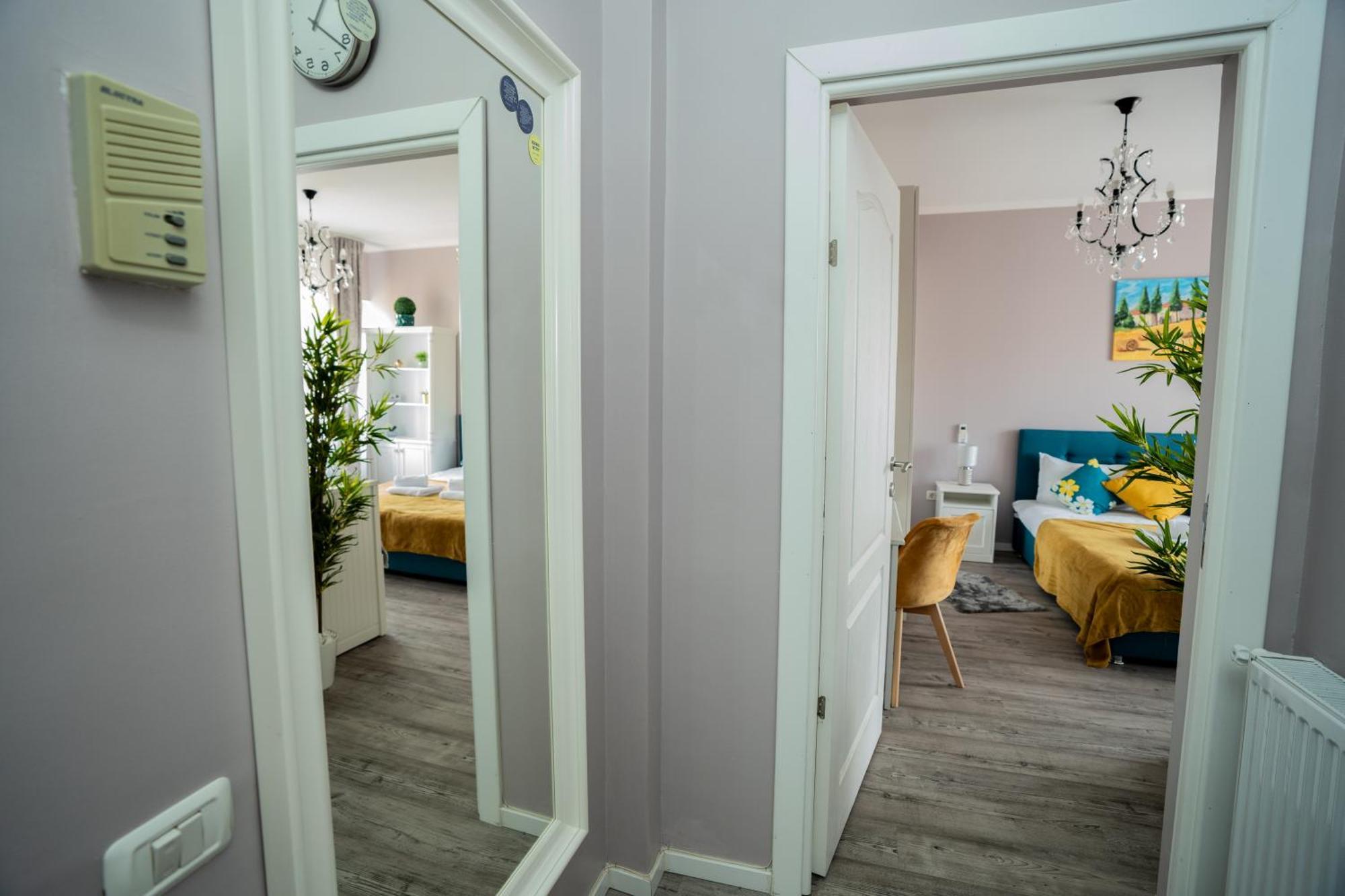 Chic Old Center - Ivo19 Apartament *