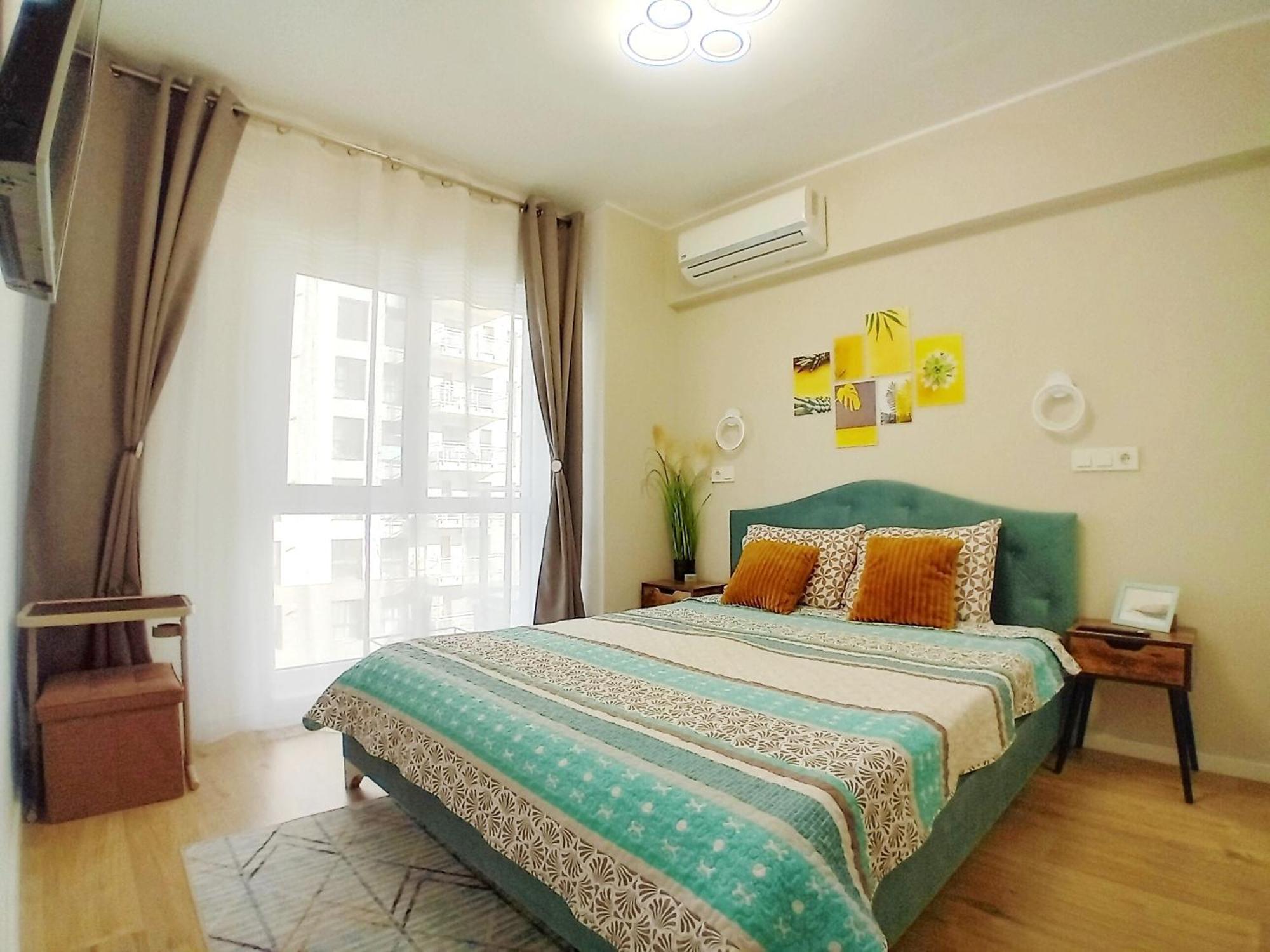 Sunshine - New & Quiet 1br Apt, Business Area, Close To Airport, Highway A3, Subway Apartament