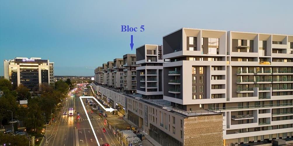Apartament Sunshine - New & Quiet 1br Apt, Business Area, Close To Airport, Highway A3, Subway