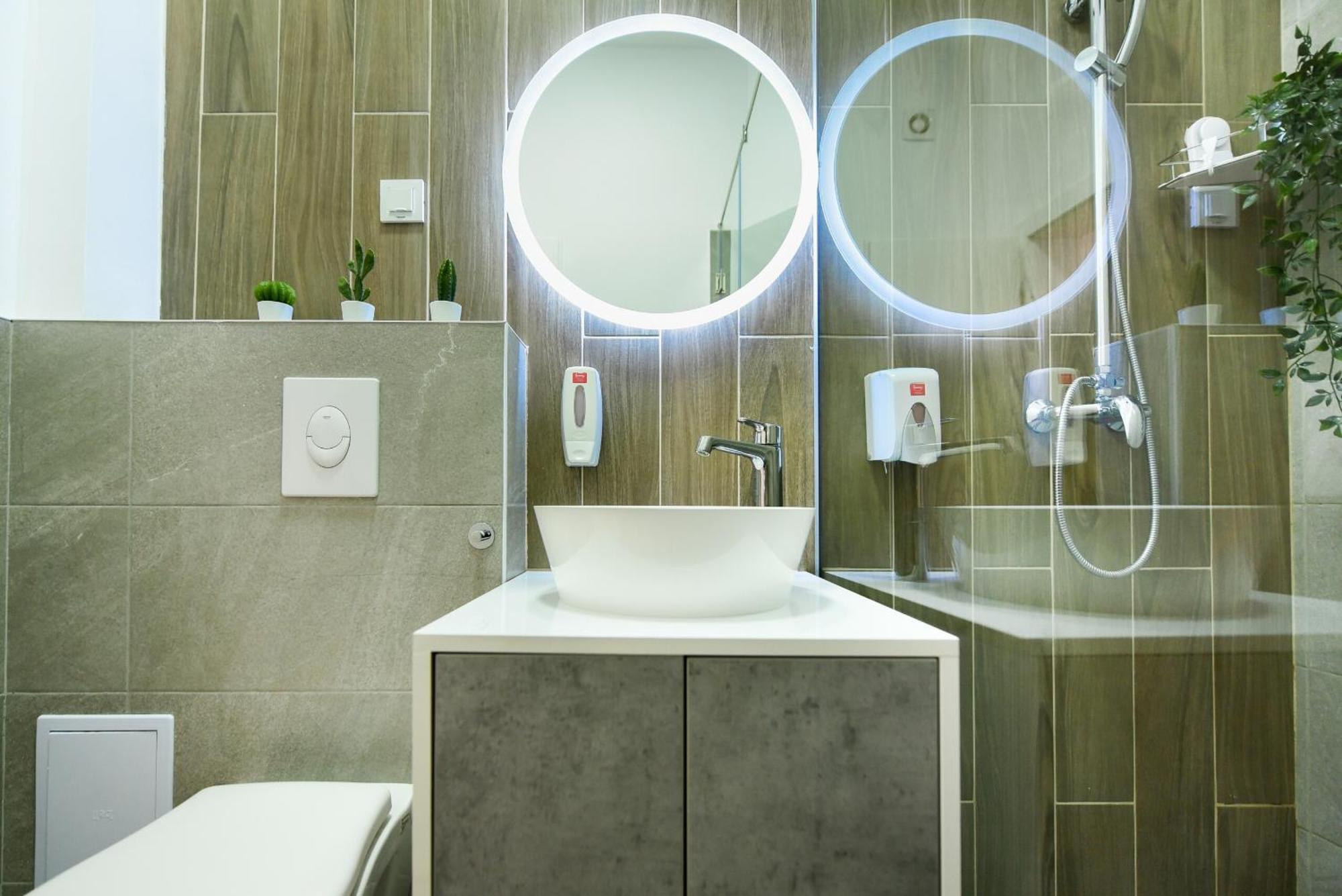 Near Cismigiu - Where Style Meets Convenience Apartment