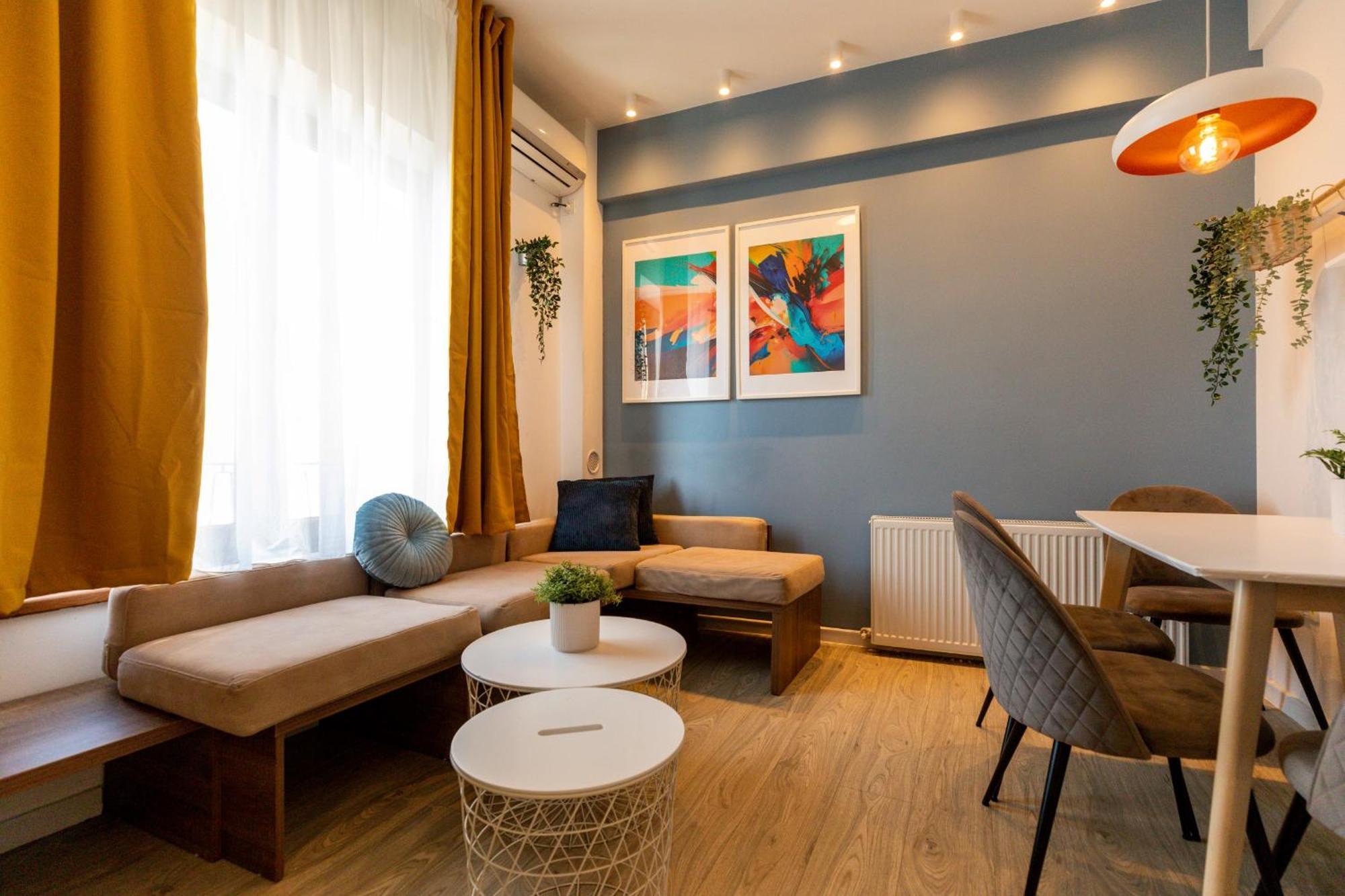 Apartament Modern Elegance In The Heart Of The City - romana Square Bucureşti