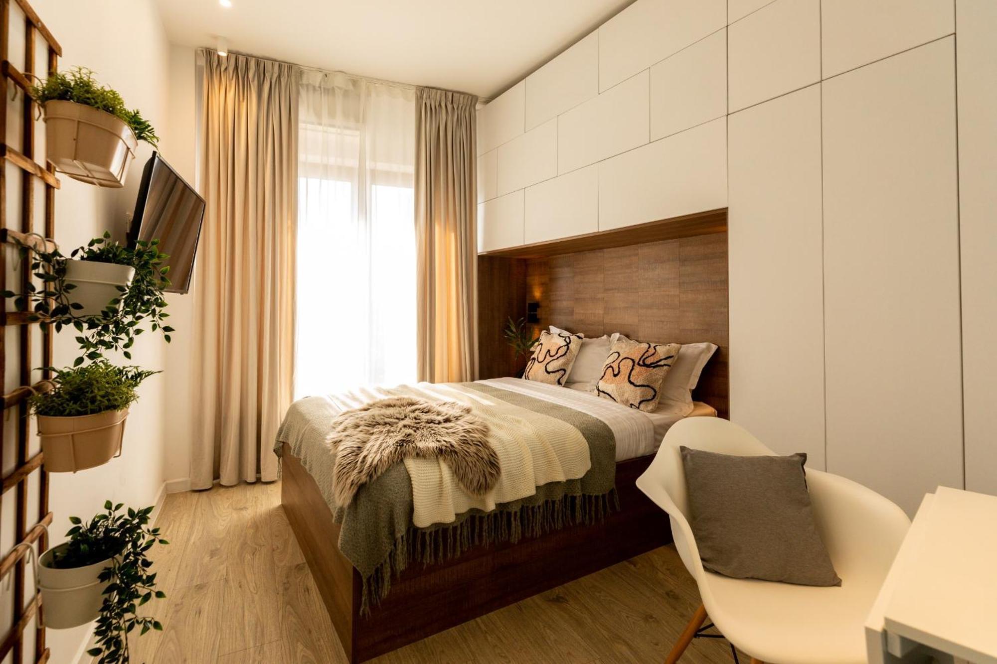 Modern Elegance In The Heart Of The City - romana Square Apartament *