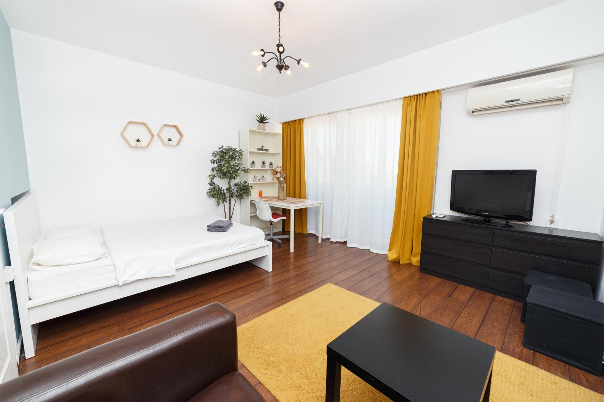 Apartment Color Nicolae Tonitza St Bucharest