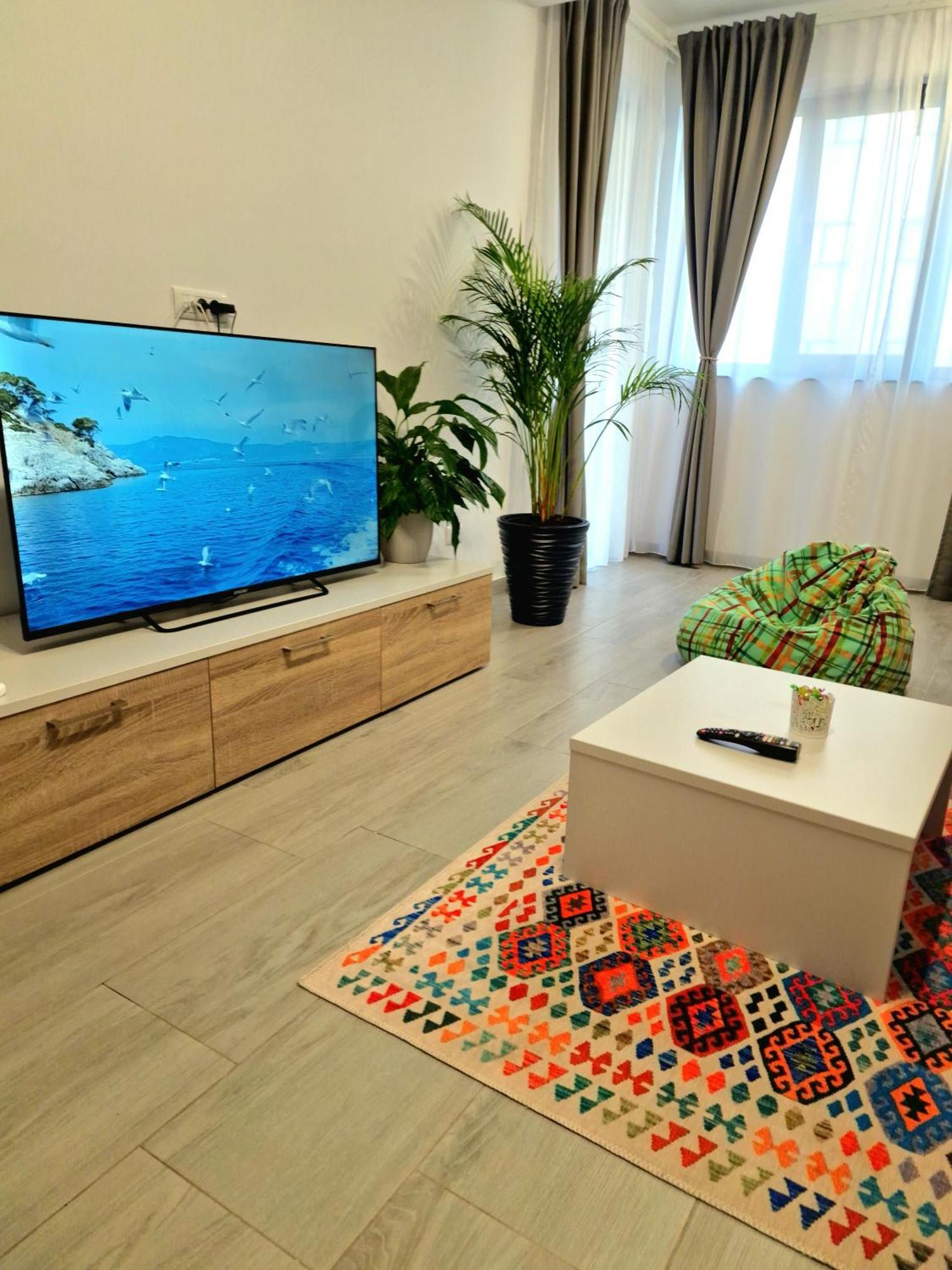 Vitan Oasis ---free Secured Private Parking---self Check-in-- Apartament Bucureşti