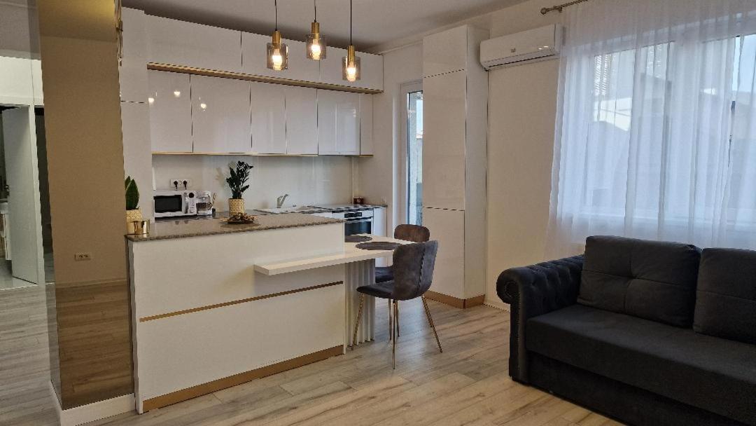 Openspace Regie Rezidence Apartment *