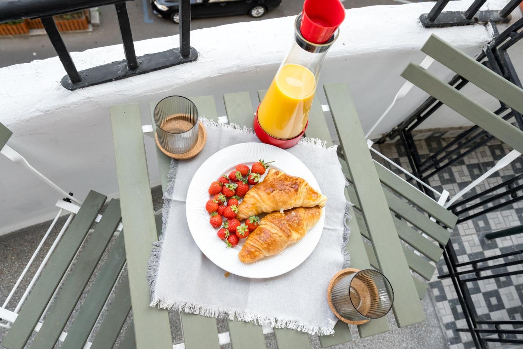 Cismigiu Serenity: 1br Flat With Scenic Balcony Apartment Bucharest