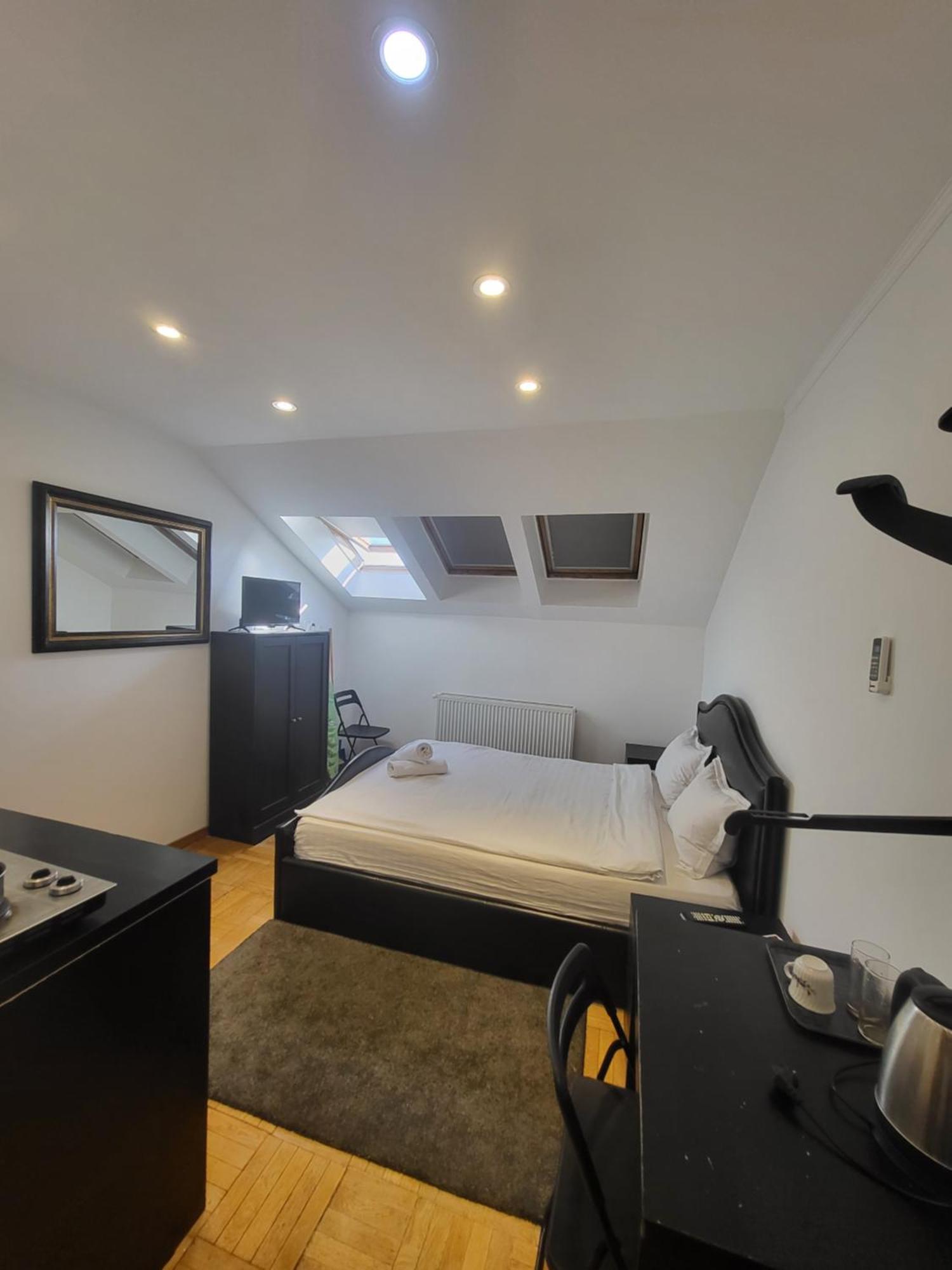 Buget Arena Nationala Mega Mall Monza Apartamento *