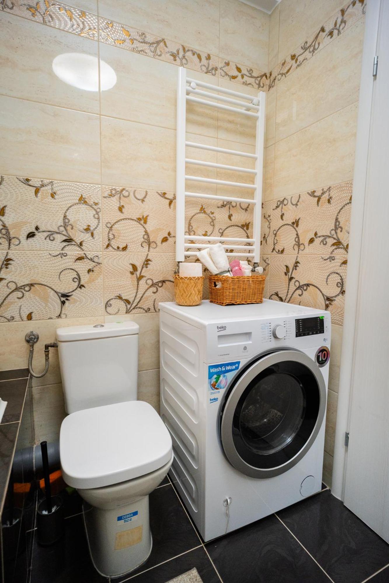 Carol Park Paradise Apartment Bucharest