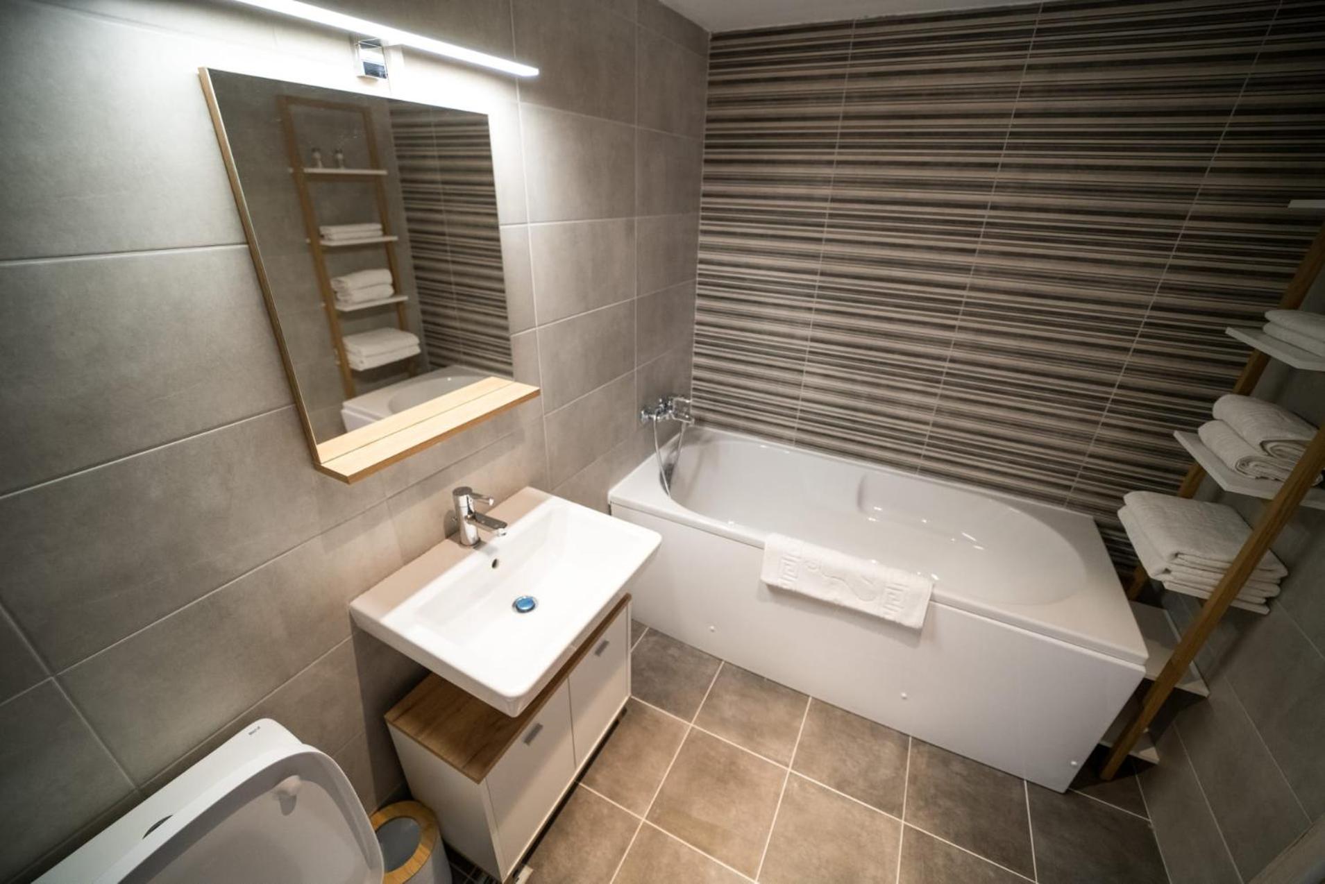 Apartment Garsoniera Turquoise Rezidential Moghioros Park