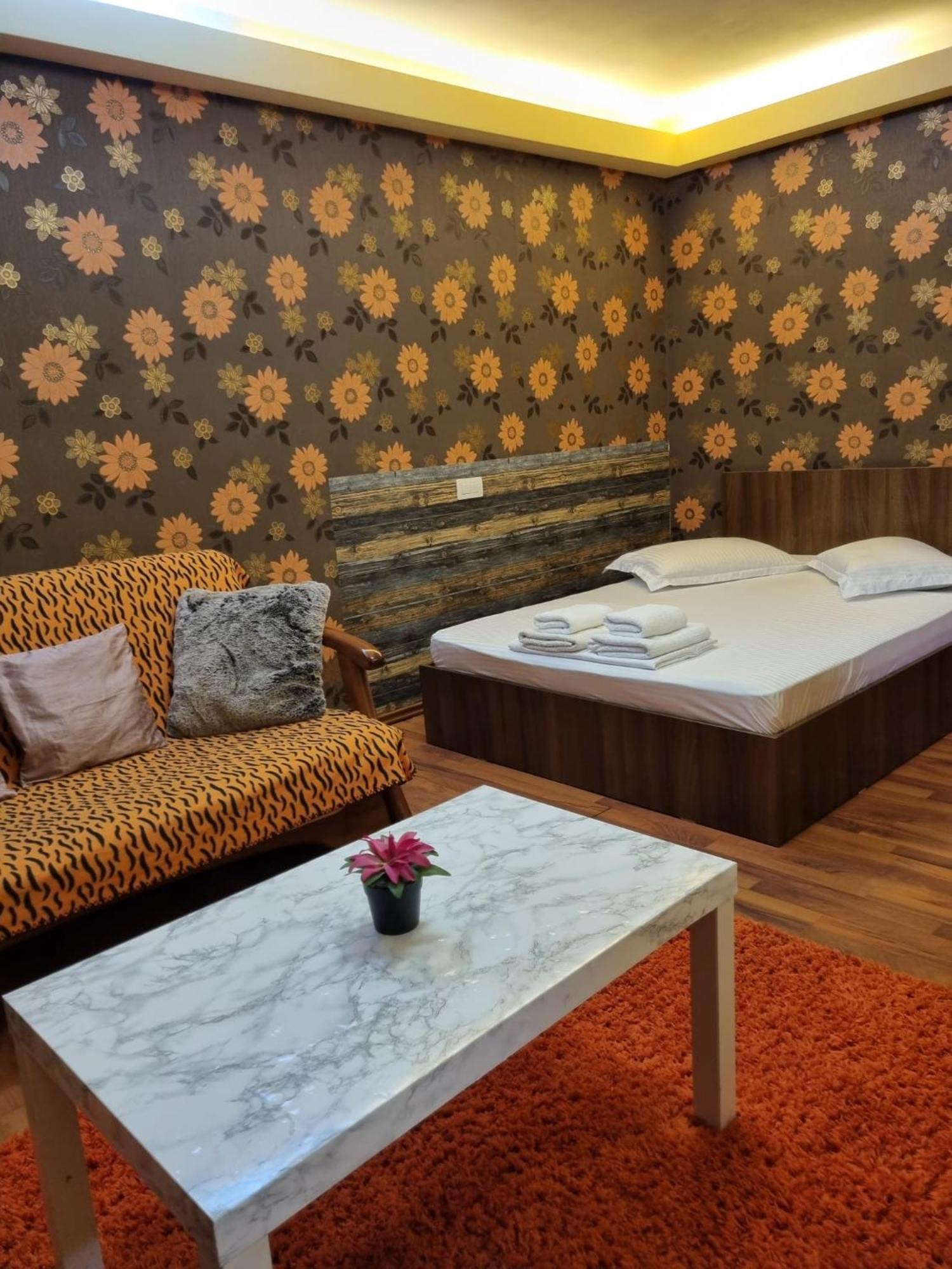 My House - Ultracentral Romana Square Near Old Town Apartment *