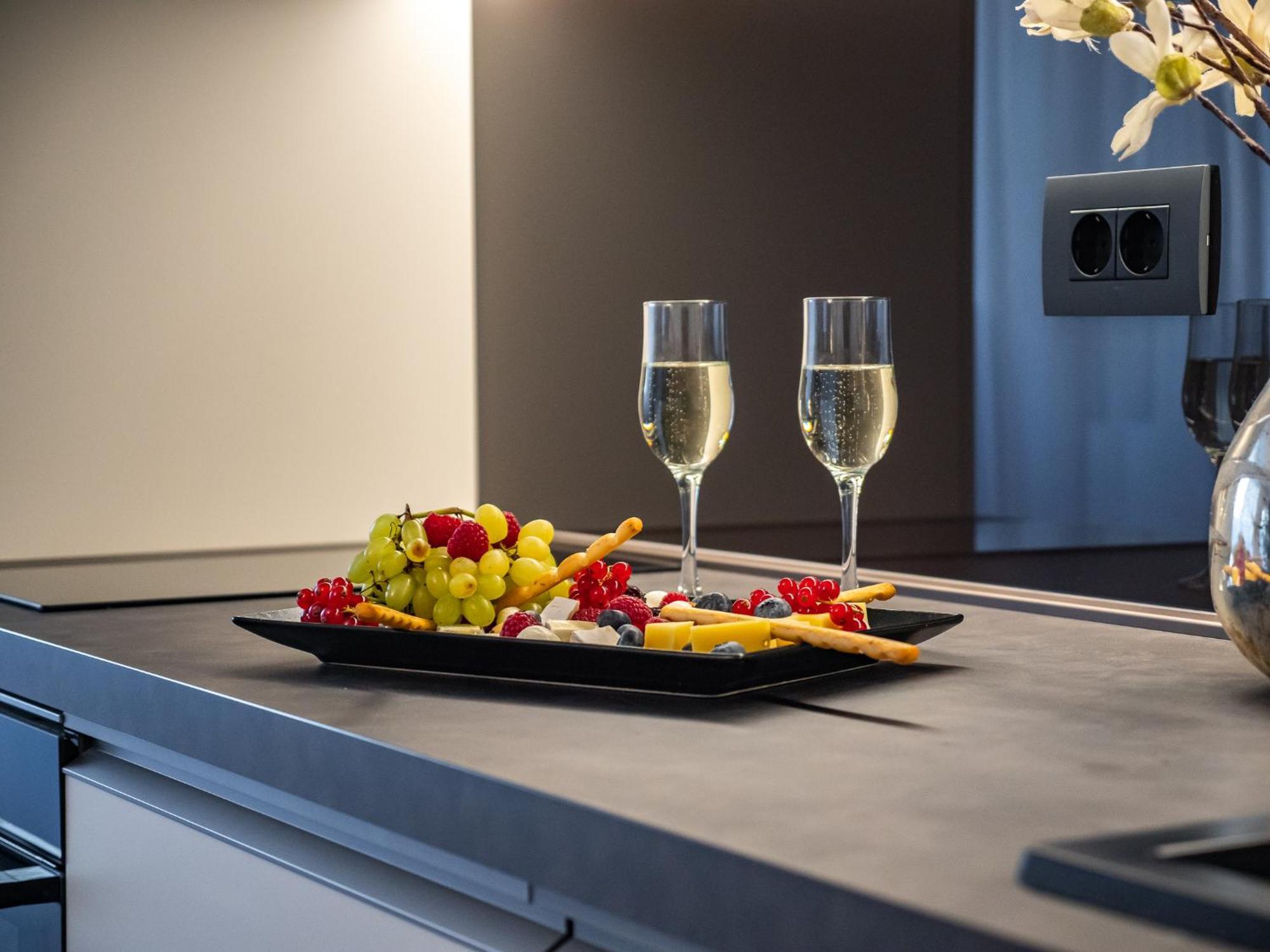 Novos Cityscape Serenity Apartment *
