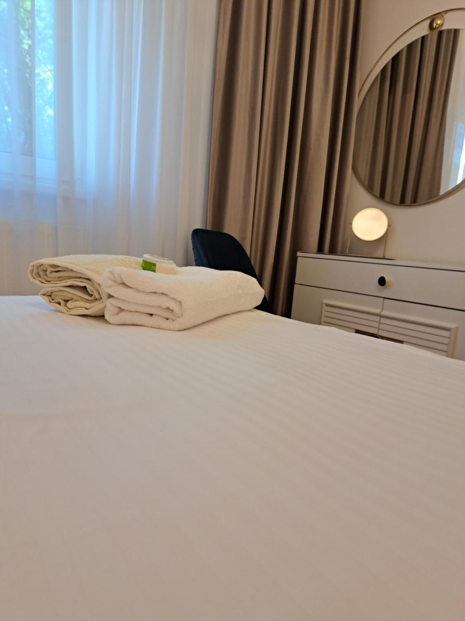 Herastrau 2 * Bucharest