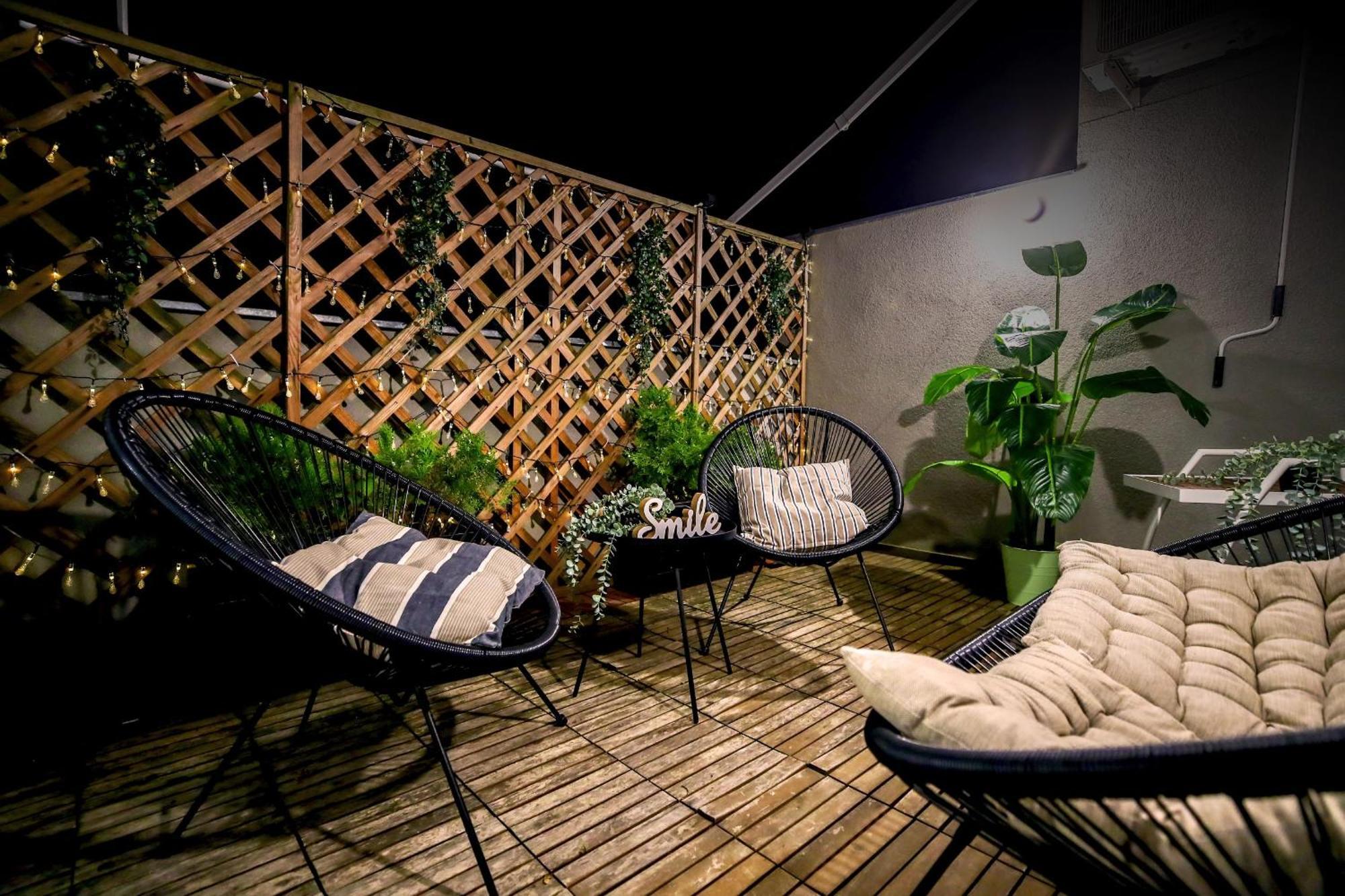 Long Heaven - Spacious 2br Apt With Balcony *