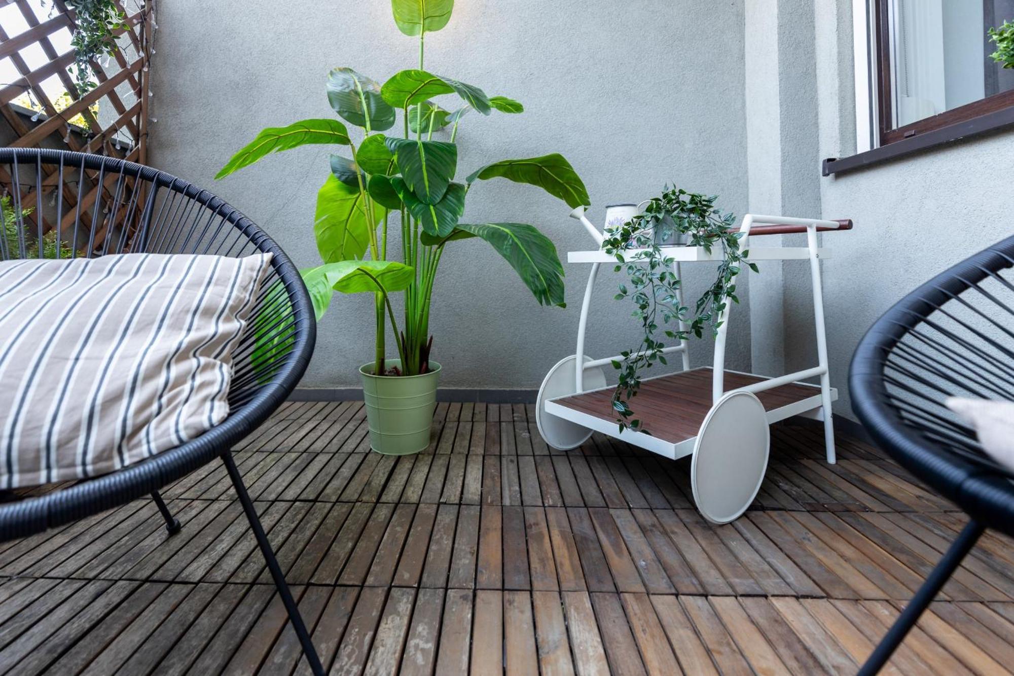 Long Heaven - Spacious 2br Apt With Balcony Apartment *