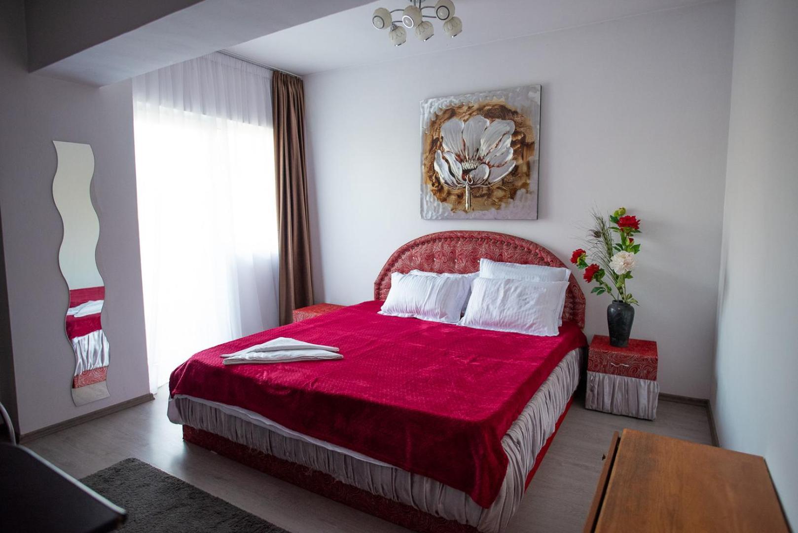 5 Bedrooms Luxury Bucharest