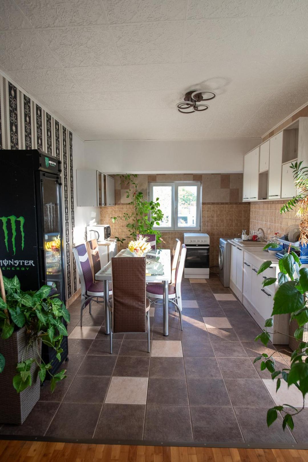 Guest house 5 Bedrooms Luxury Bucharest