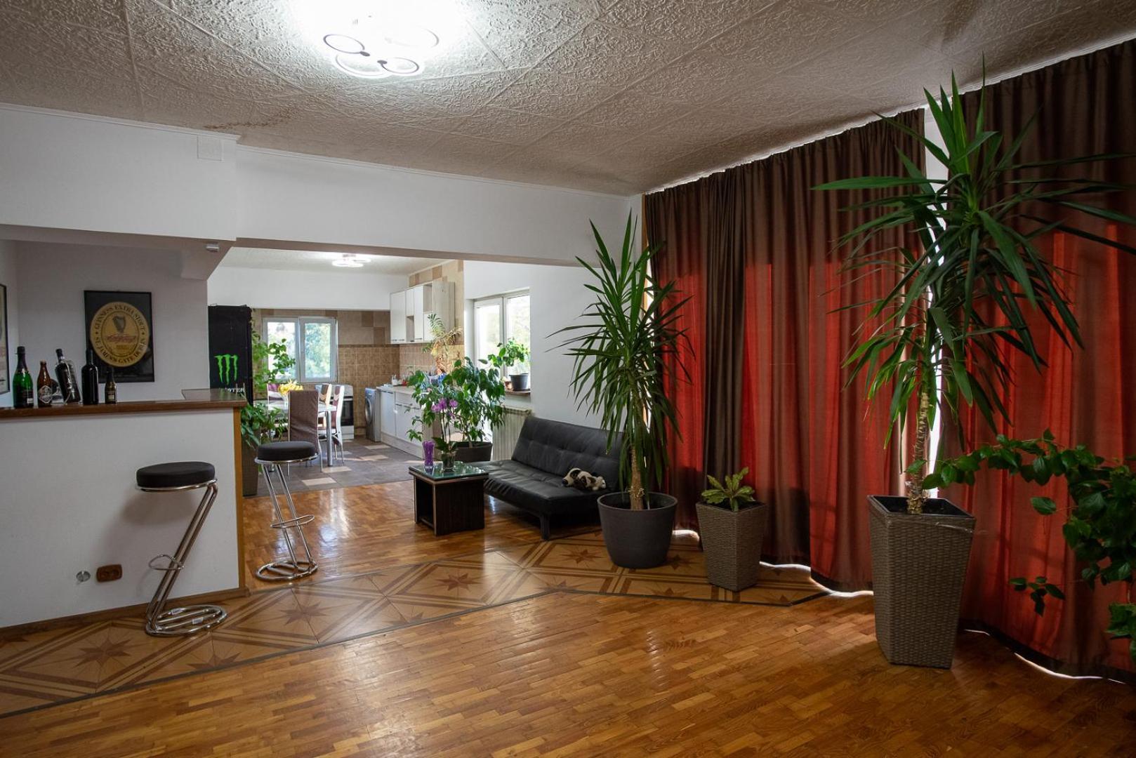 5 Bedrooms Luxury Guest house *