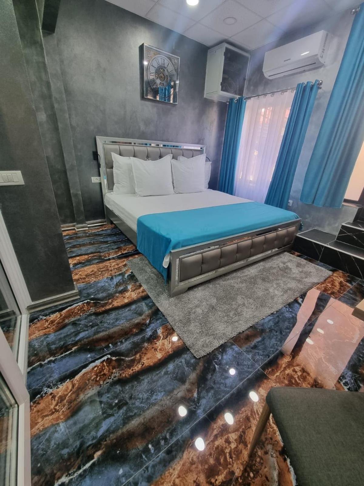 Hotel Poet Palace Bucureşti