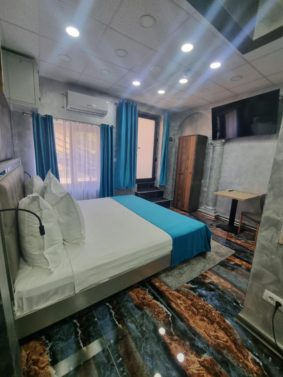 Poet Palace 4* Bucharest